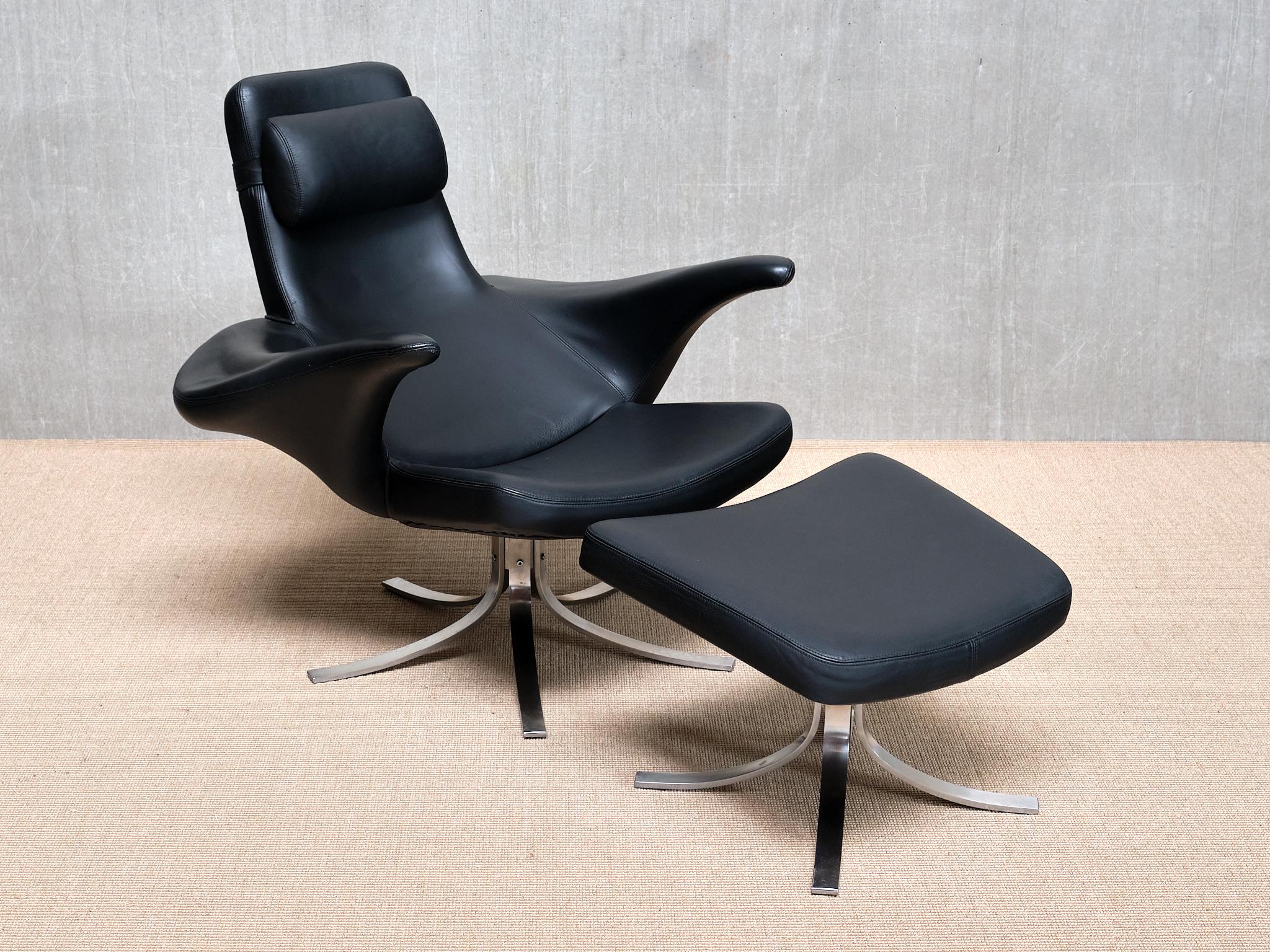 Scandinavian Modern Gosta Berg & Stenerik Eriksson 'Seagull' Chair with Stool, Fritz Hansen, 1960s For Sale