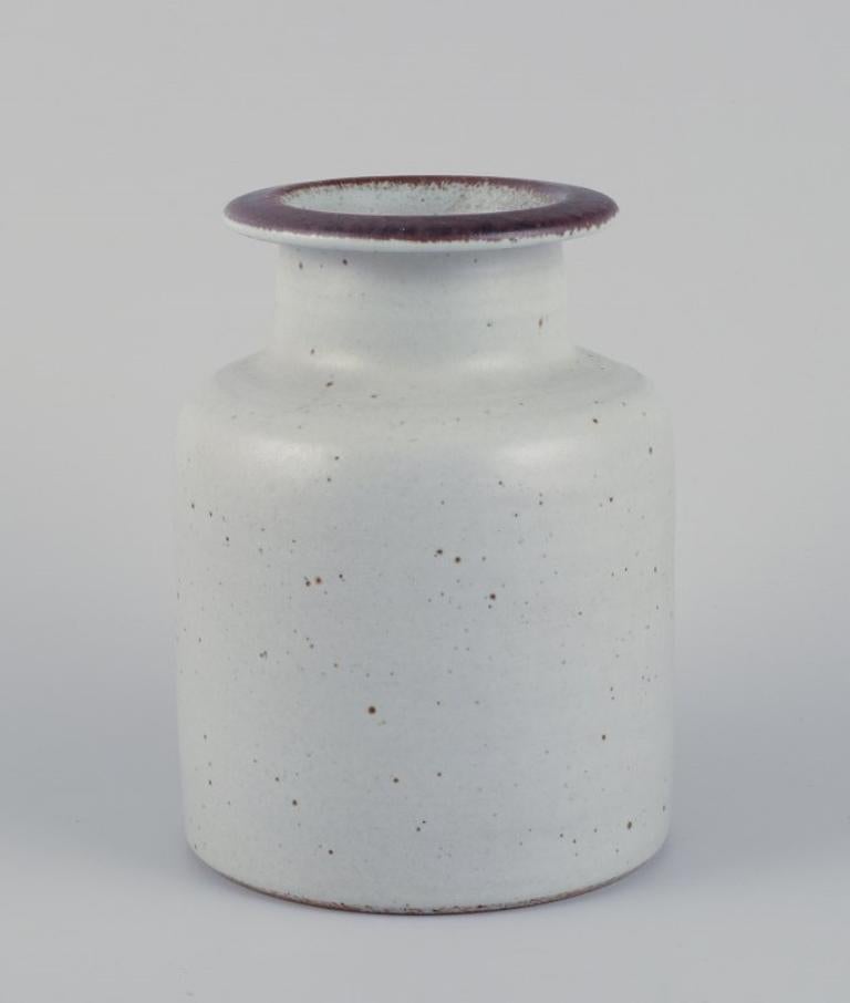 Gösta Grähs pour Rörstrand, Suède. Vase en céramique à glaçure grise. Années 1960/70. Excellent état - En vente à Copenhagen, DK