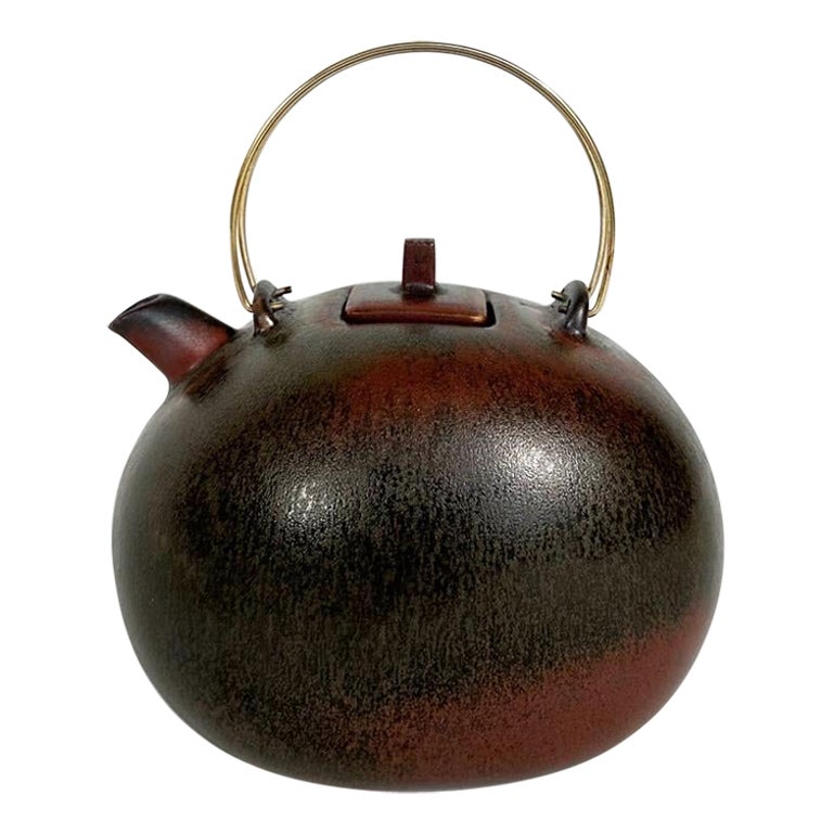Gösta Grähs Théière Rörstrand Suède Grès et laiton 1980