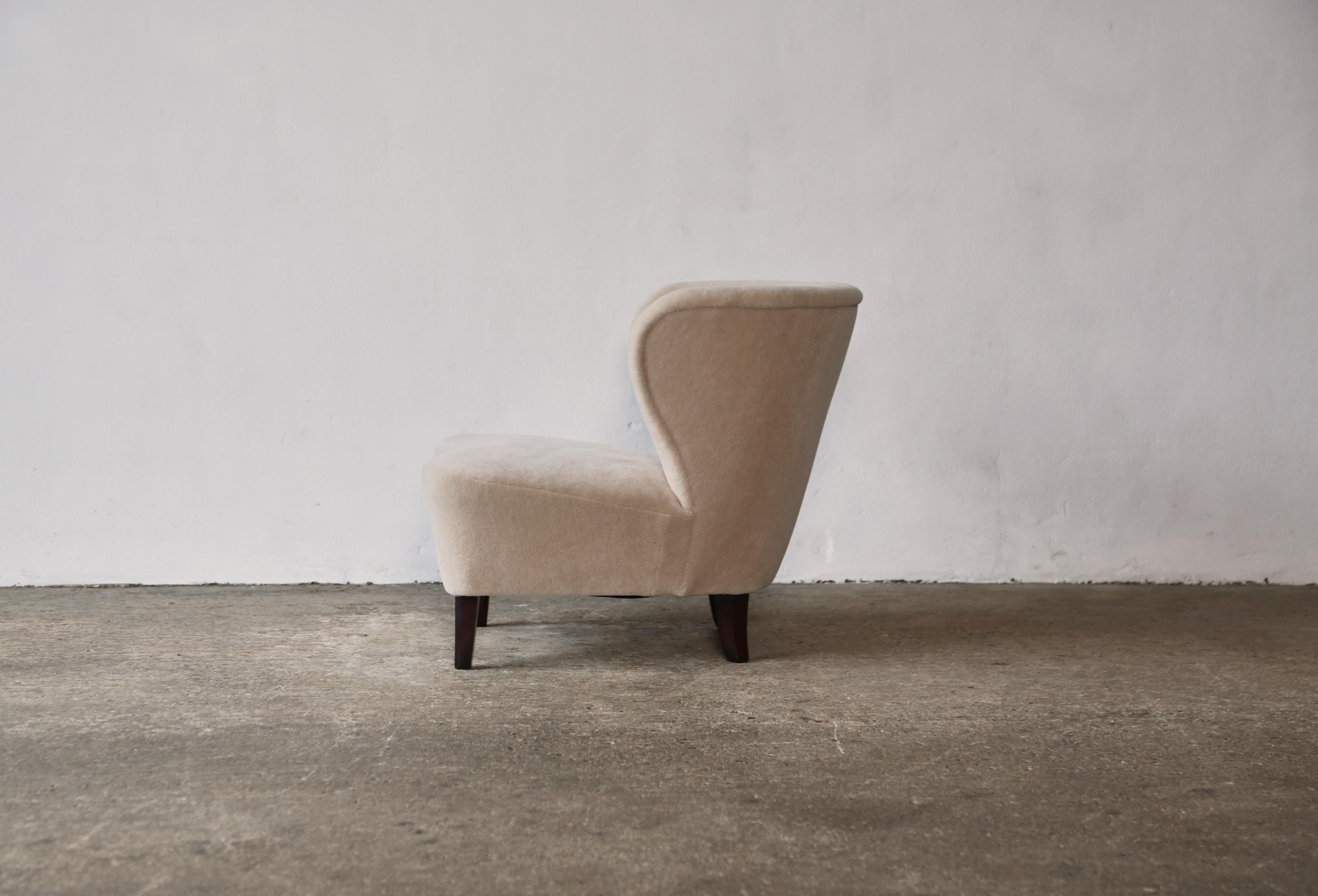 Gösta Jonsson Lounge Chair, 1950er Jahre, Schweden, reiner Alpaka-Stoff im Angebot 3