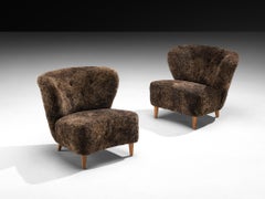 Gösta Jonsson Sesselpaar aus dunkelbraunem Schafsleder