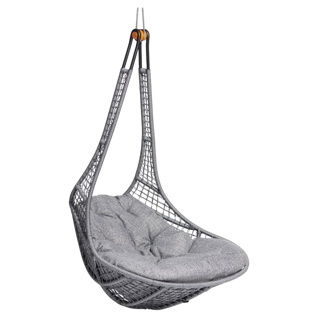 Chaise suspendue brésilienne contemporaine tapissée Gota de Lattoog