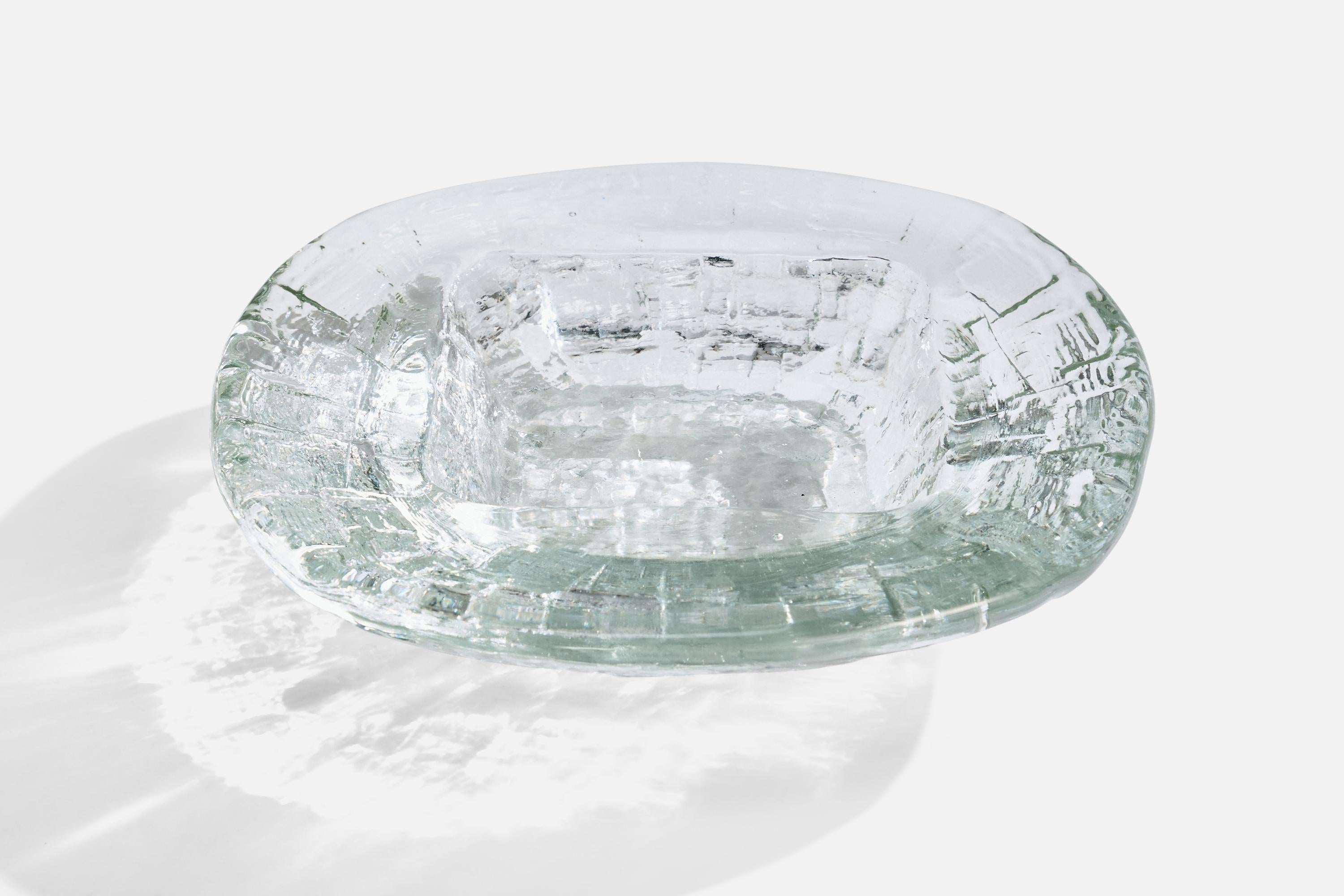 A glass bowl designed by Gate Augustsson and produced by Ruda Glasbruk, Sweden, c. 1960s.

Overall Dimensions (inches): 2.5