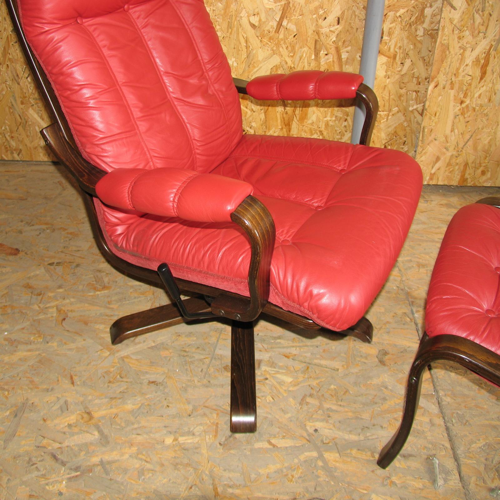 Göte Möbel Swivel Armchair with Footrest, Sweden, 1970s, 2 Sets Available For Sale 1