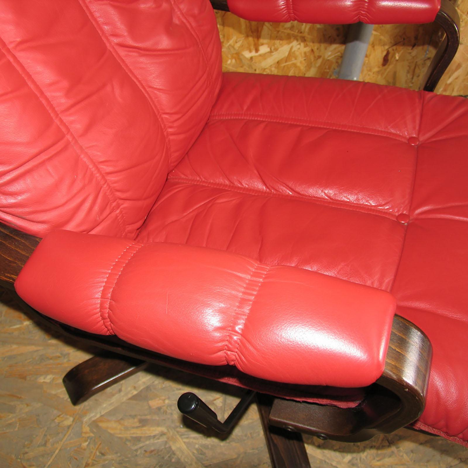 Göte Möbel Swivel Armchair with Footrest, Sweden, 1970s, 2 Sets Available For Sale 2
