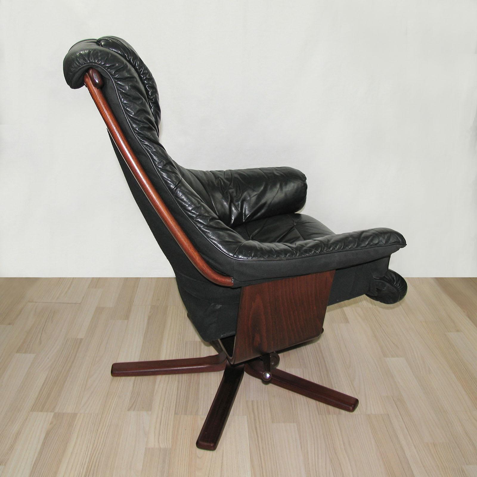 Göte Möbel Swivel Armchair with Footrest, Sweden, 1970s 3