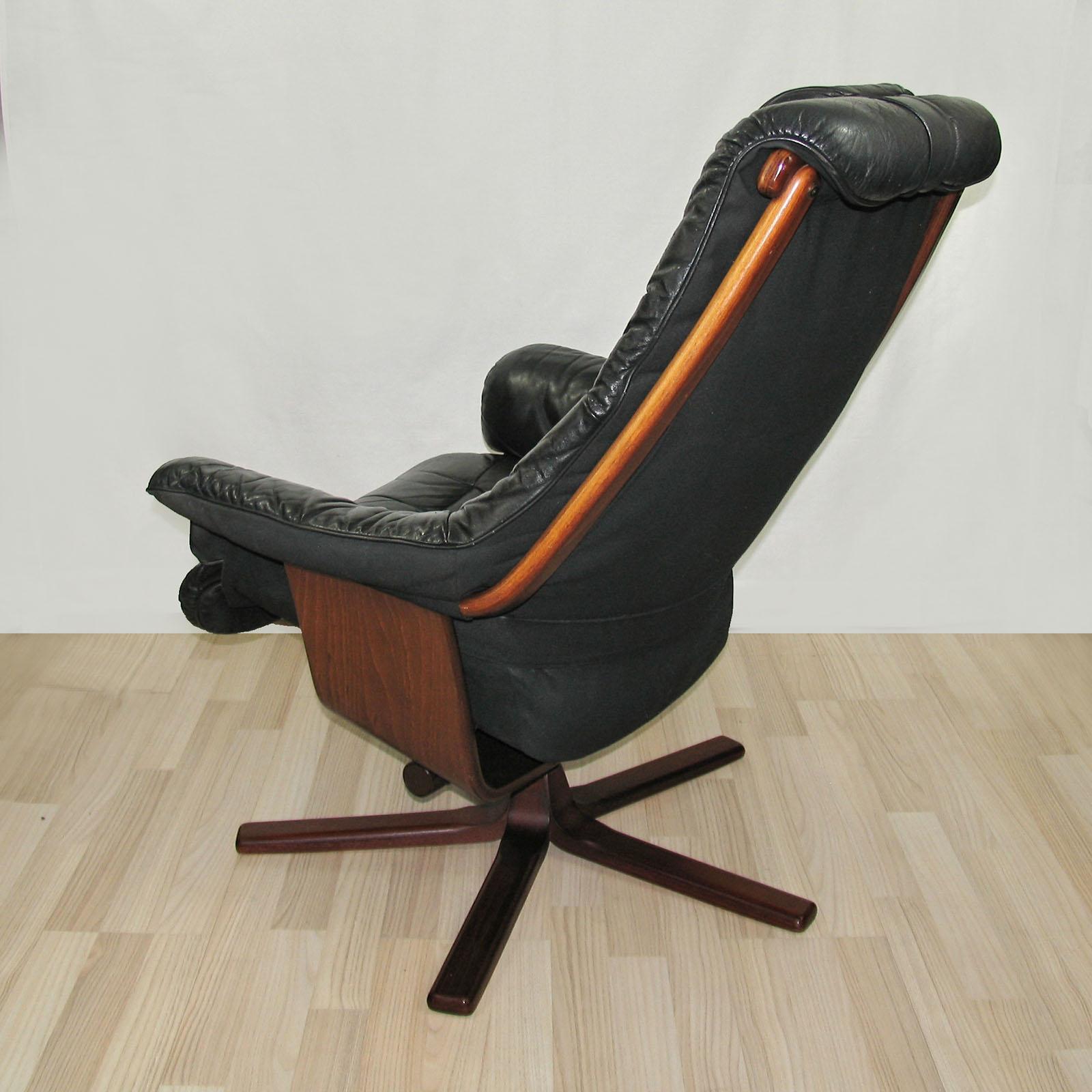 Göte Möbel Swivel Armchair with Footrest, Sweden, 1970s 1