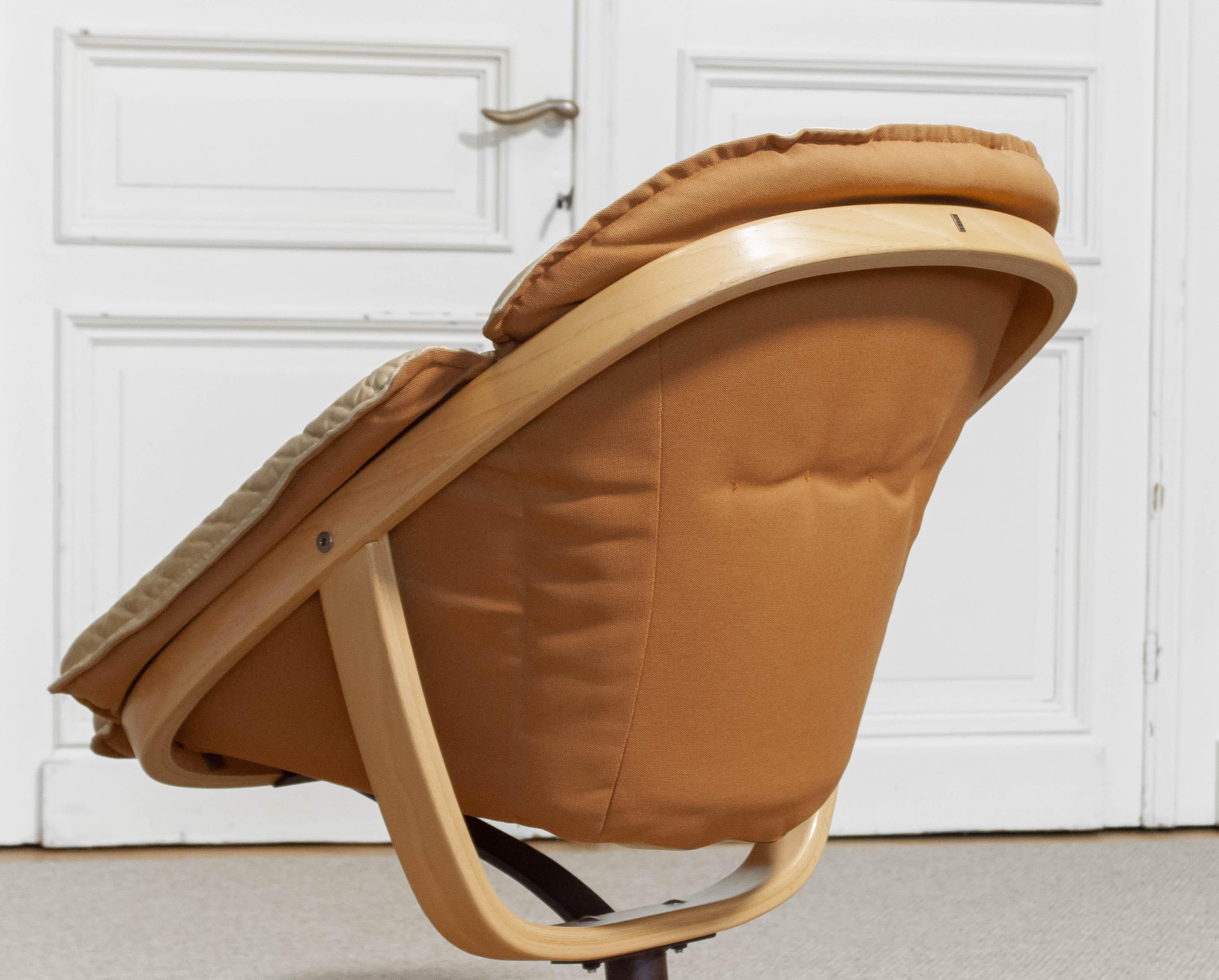 Göte Möbel — Swivel Lounge Chair, Sweden, 1970s In Good Condition For Sale In Silvolde, Gelderland