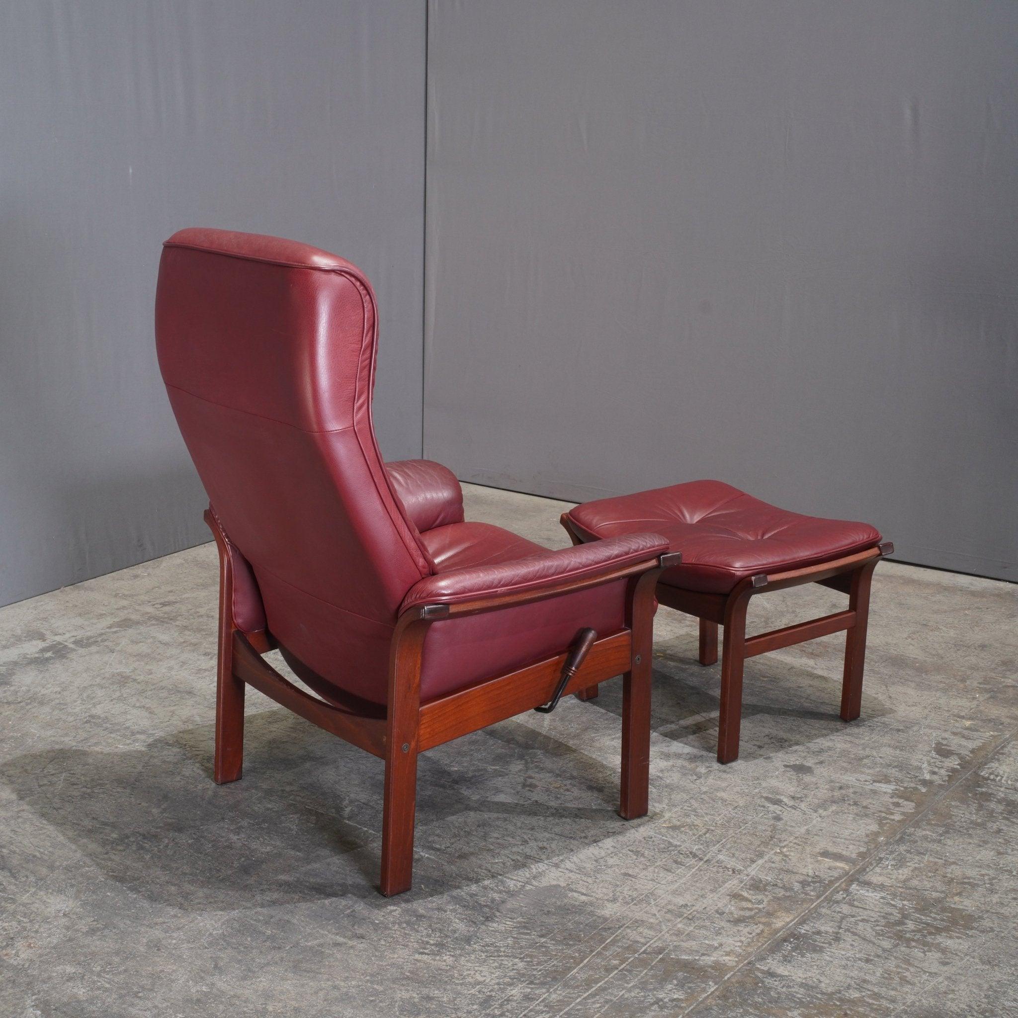Göte Möbler G Design Reclining Chair & Footstool In Good Condition In Basildon, London
