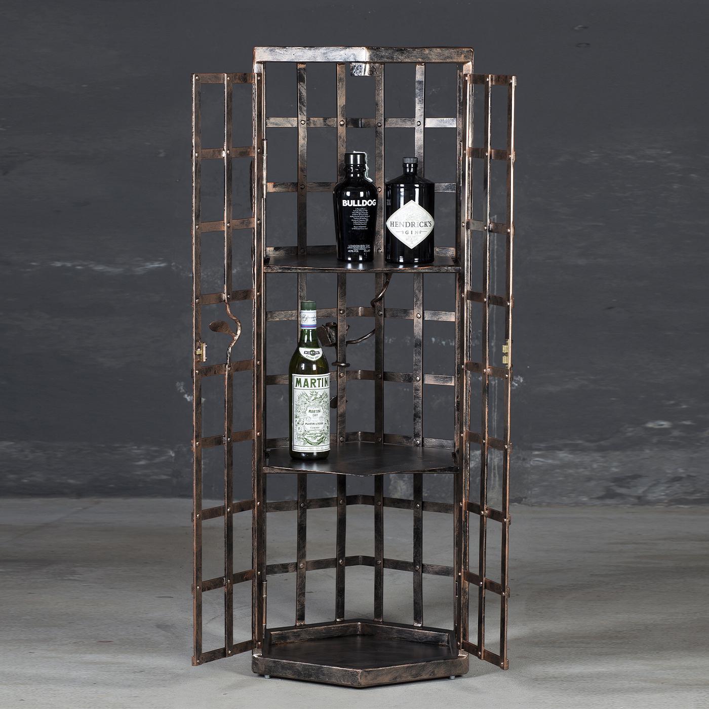 Gothic Bar Cabinet In New Condition For Sale In Milan, IT