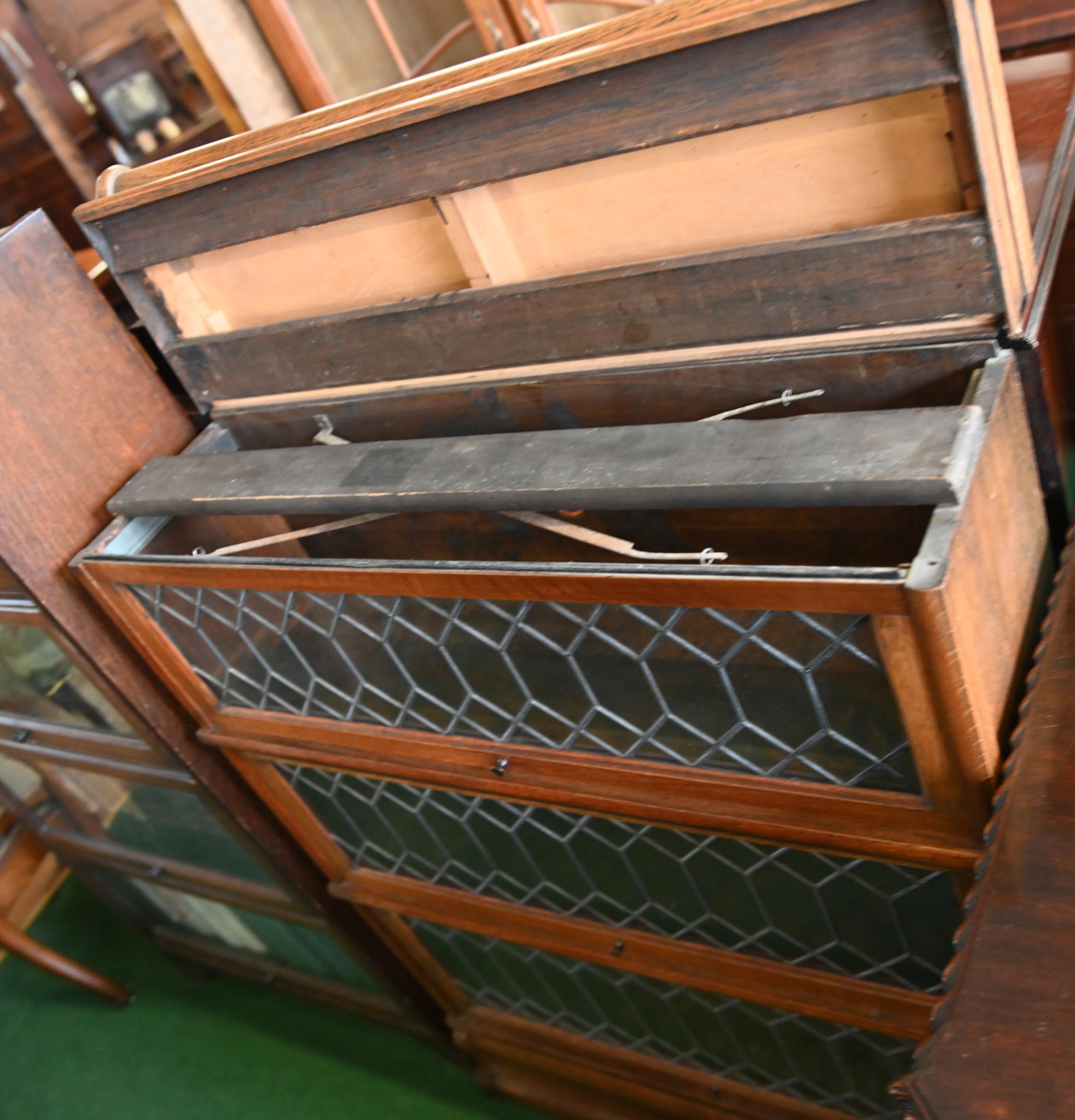 Gothic Barristers Bookcase Globe Wernicke Cabinet 1890 In Good Condition For Sale In Potters Bar, GB
