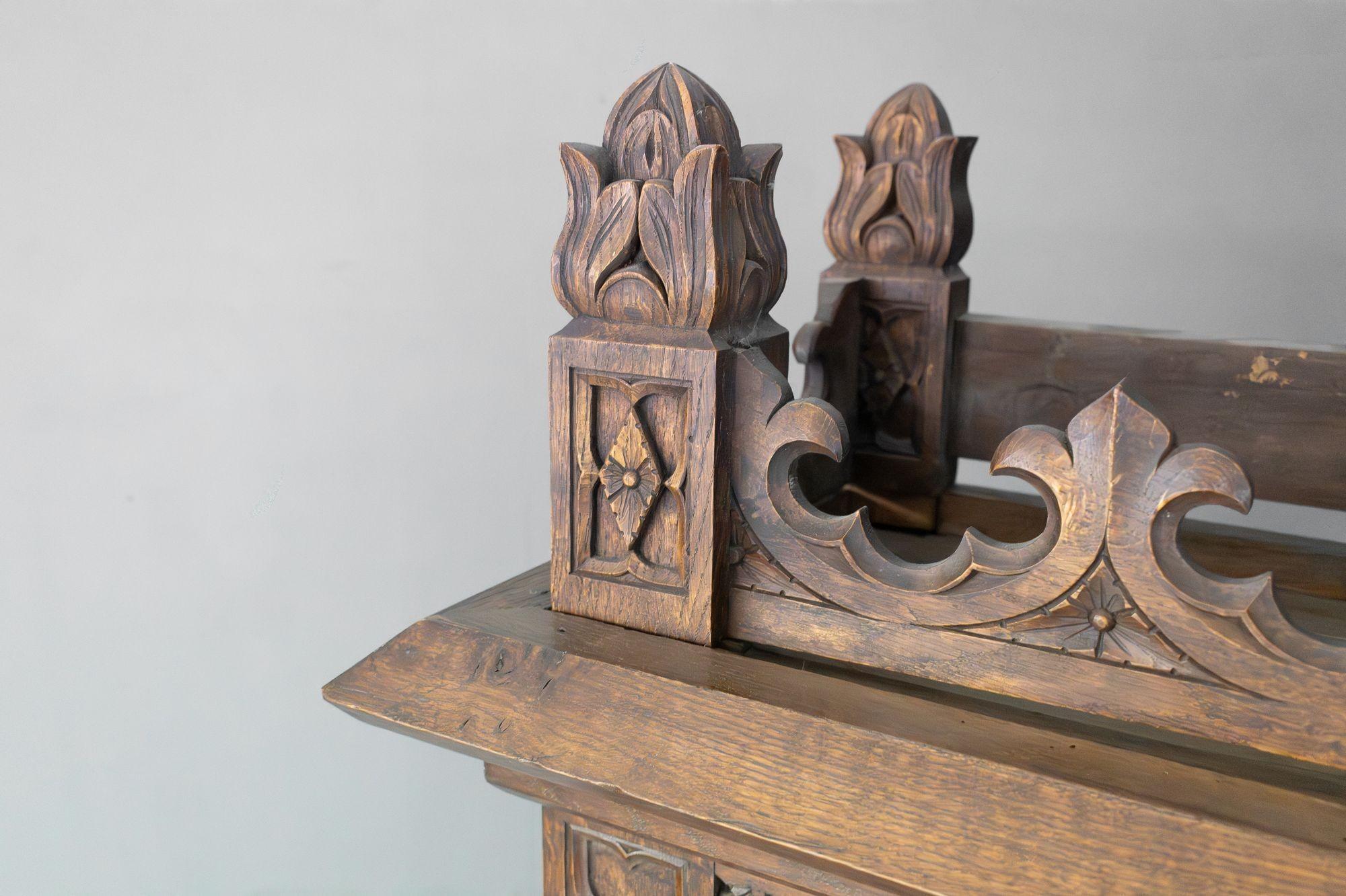 Libreria gotica in vendita 3