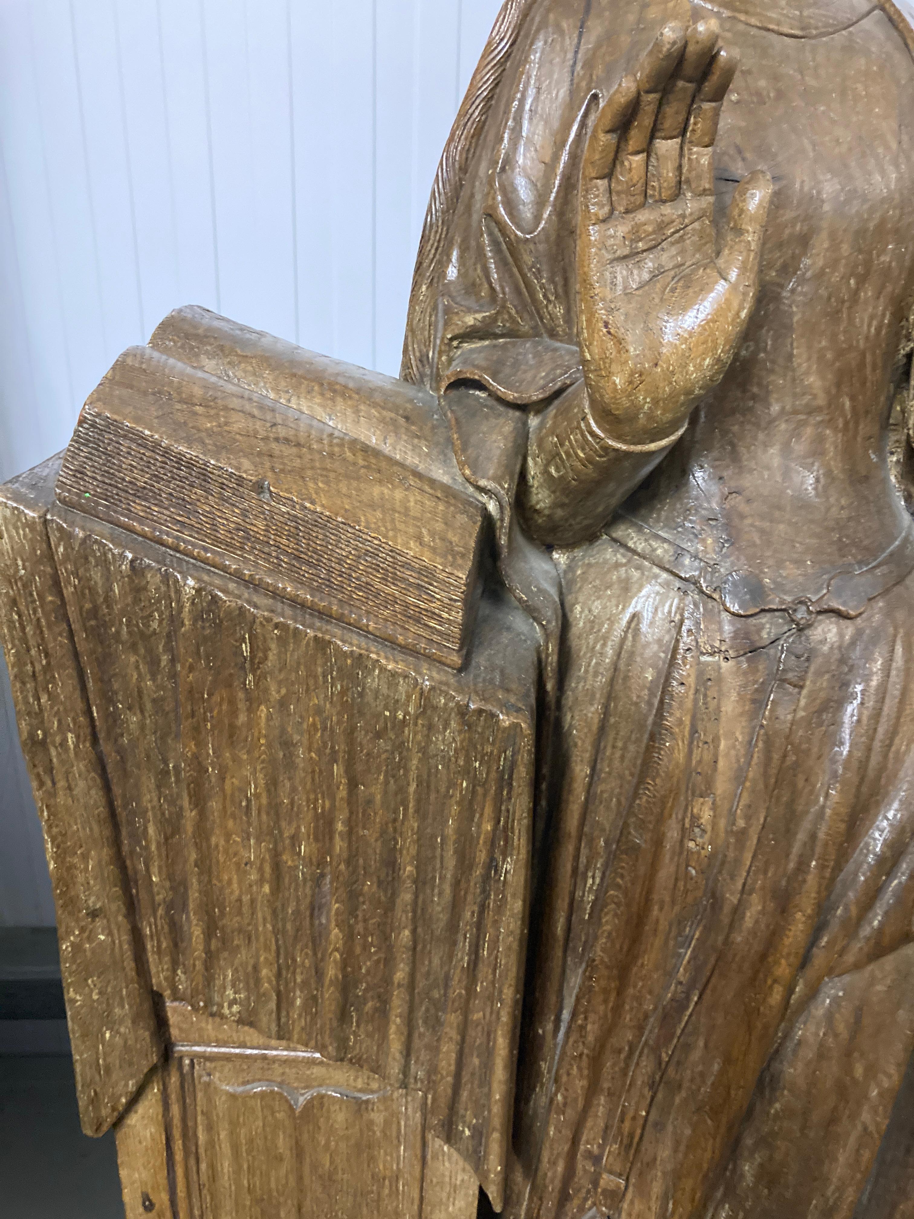 Belgian Gothic Carved Oak Statue – Virgin of the Annunciation For Sale
