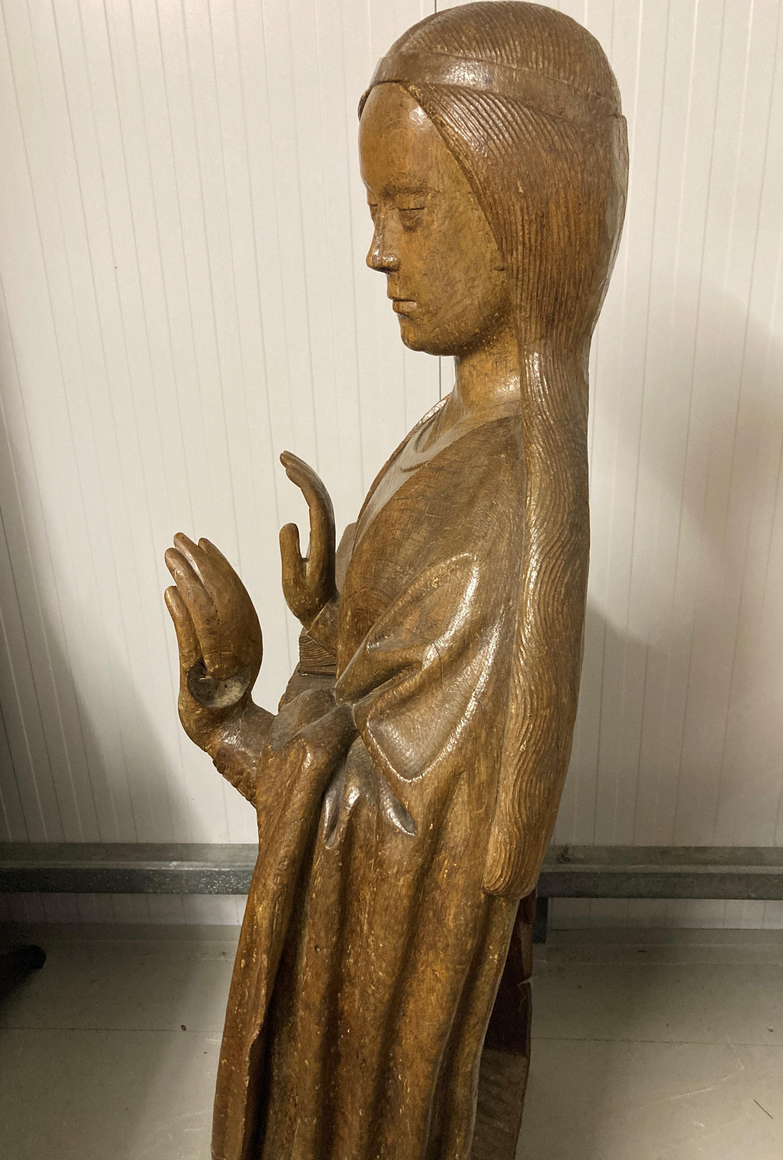 Gothic Carved Oak Statue – Virgin of the Annunciation For Sale 3
