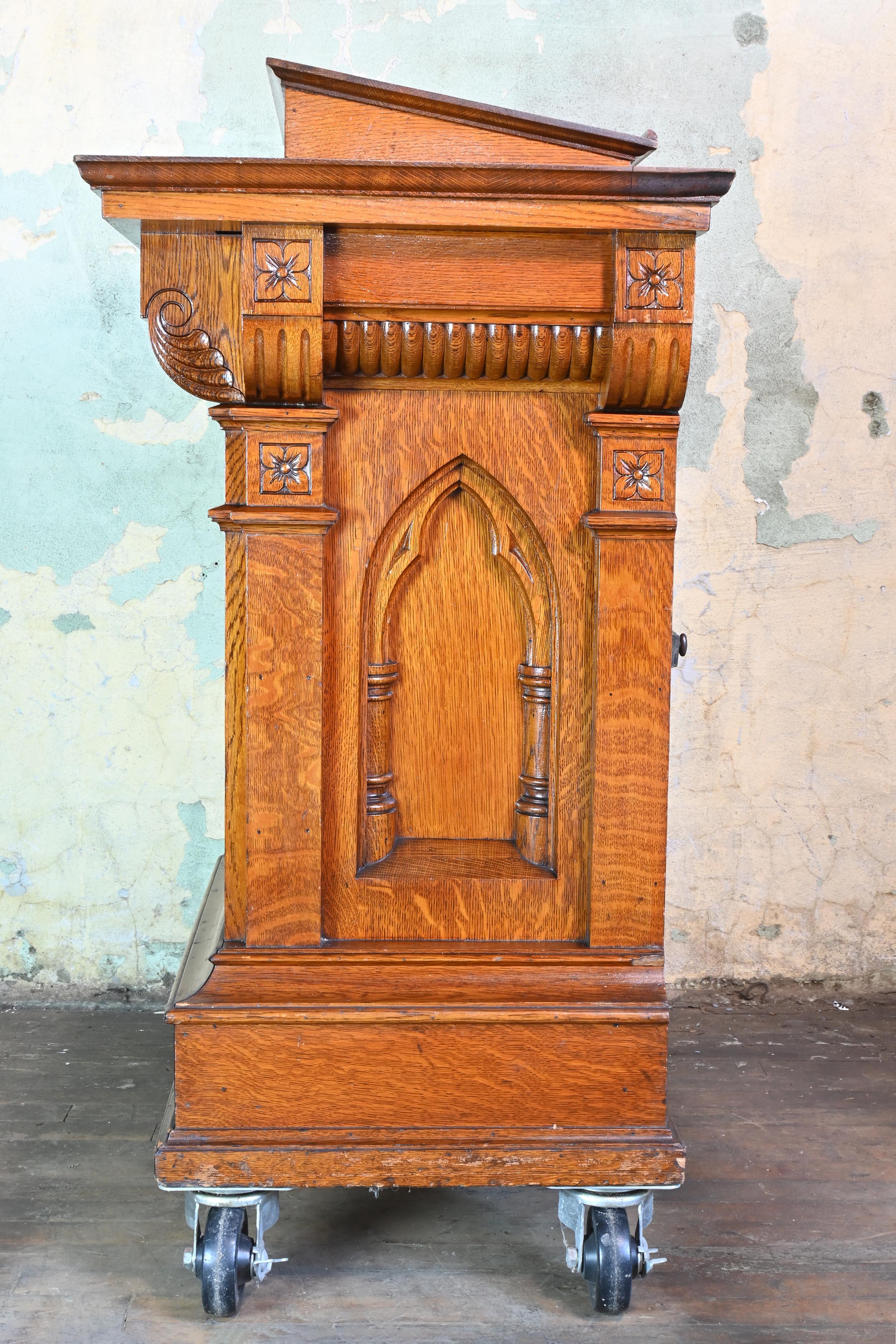 Quartersawn (Tiger) oak deep relief lectern with spoon carved details

1 available
AA# 60093
 Circa: 1900s
 Condition: Very good
 Material: Tiger or quarter sawn oak 
 Finish: Original
 Origin: University of Minnesota area church,