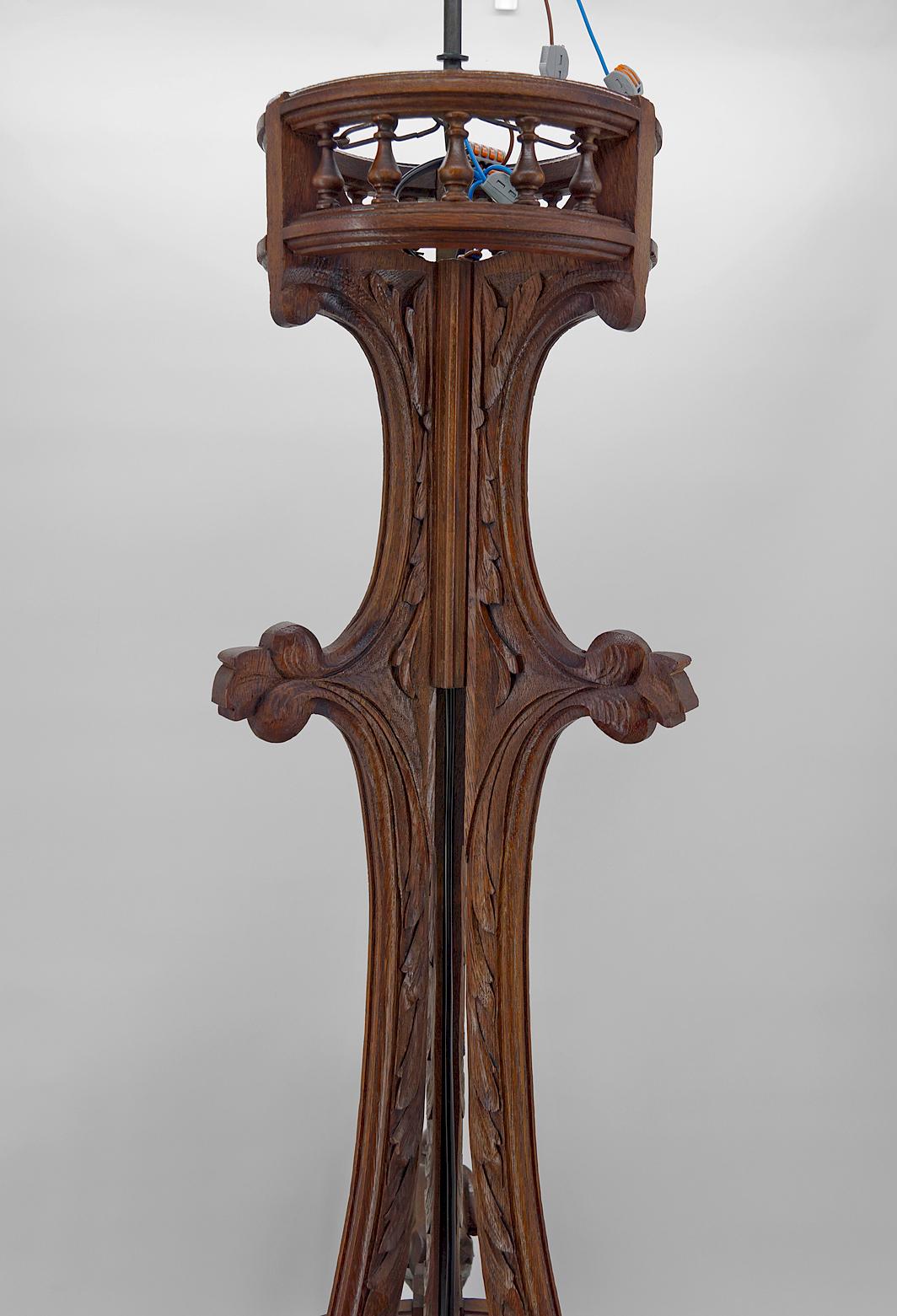 Gothic Chandelier Carved with Jesters and Lanterns, France, circa 1900 For Sale 12