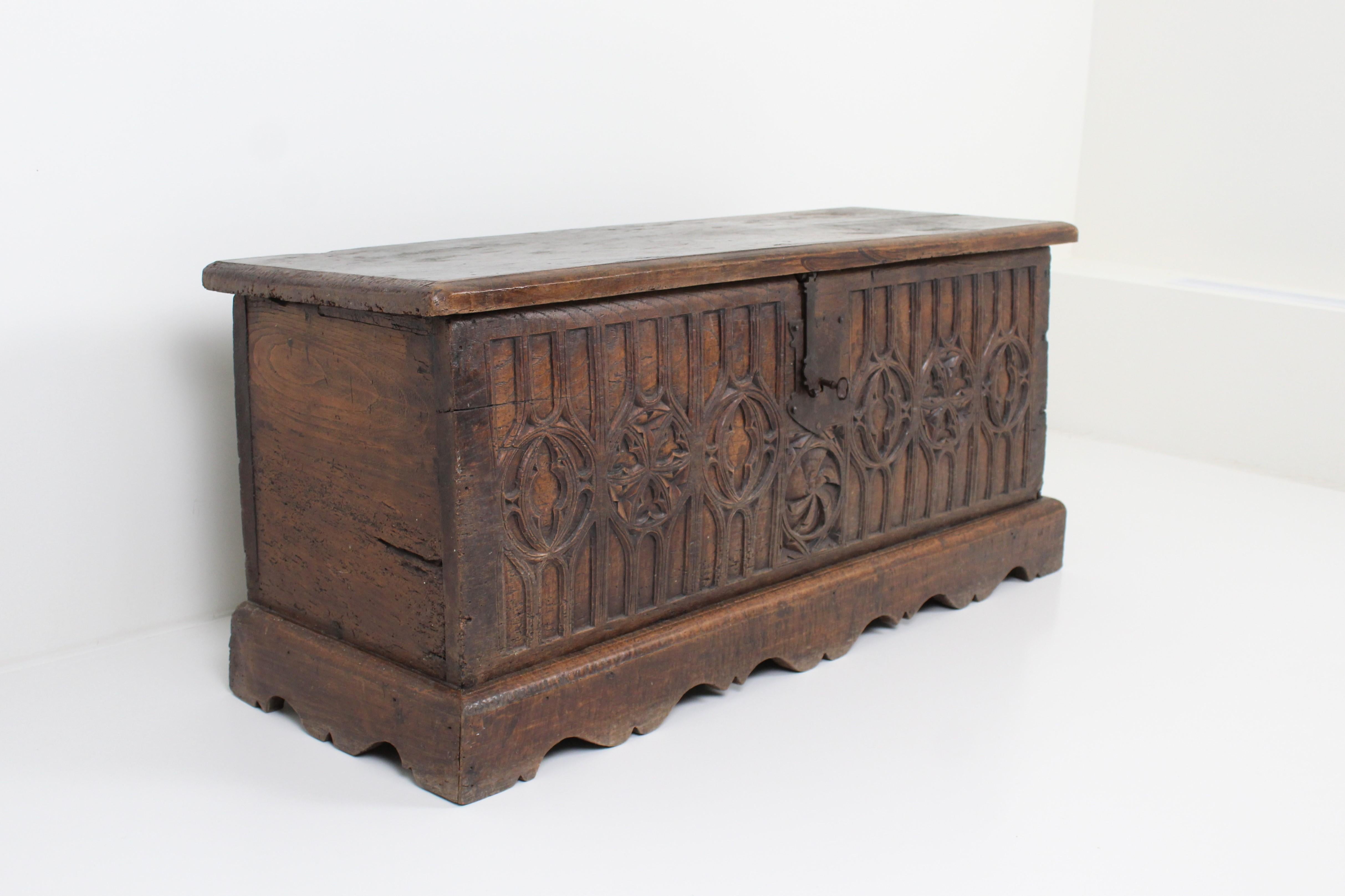 18th Century and Earlier Gothic chest with decorated front late 18th century For Sale