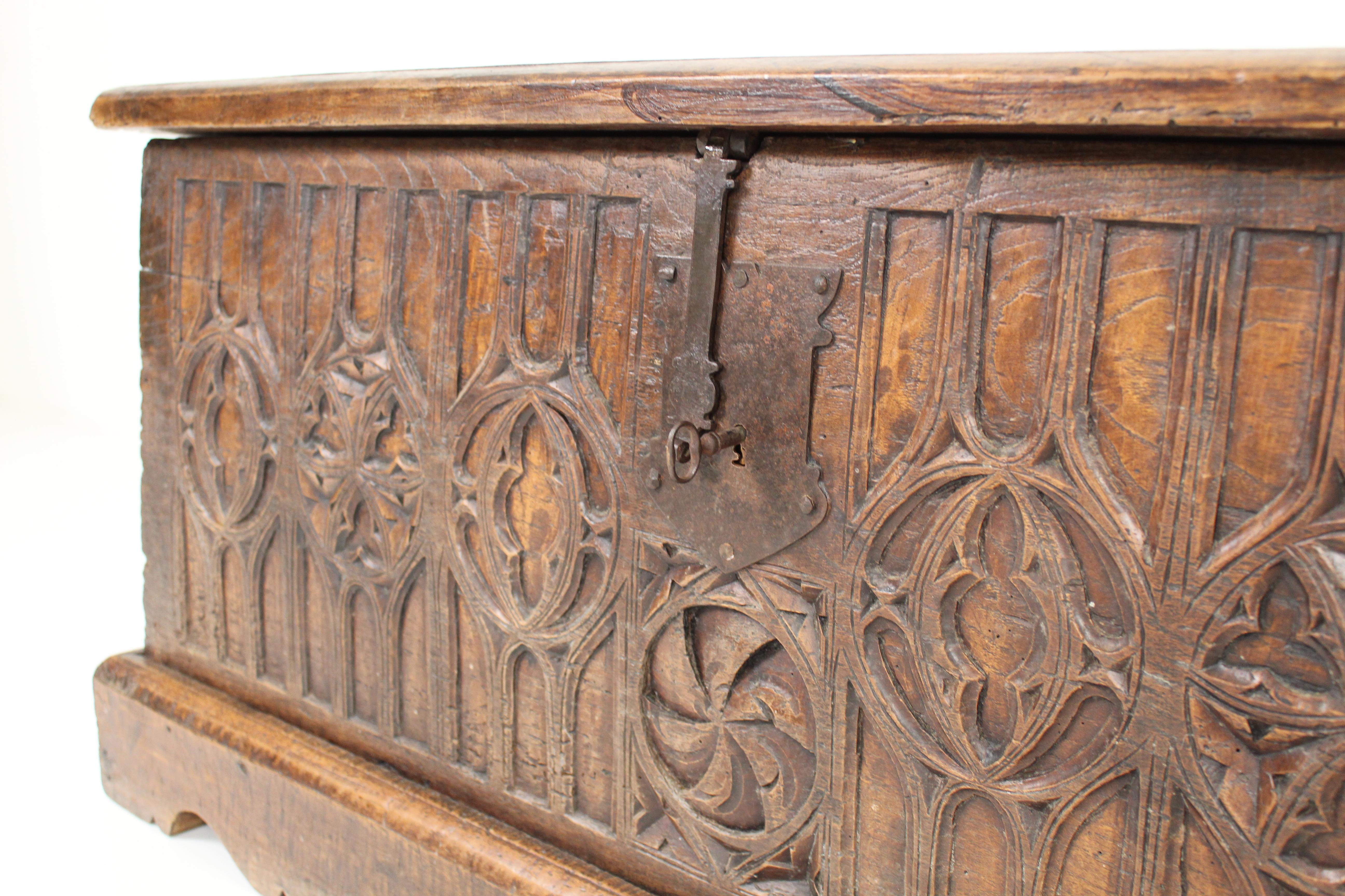 Gothic chest with decorated front late 18th century For Sale 3