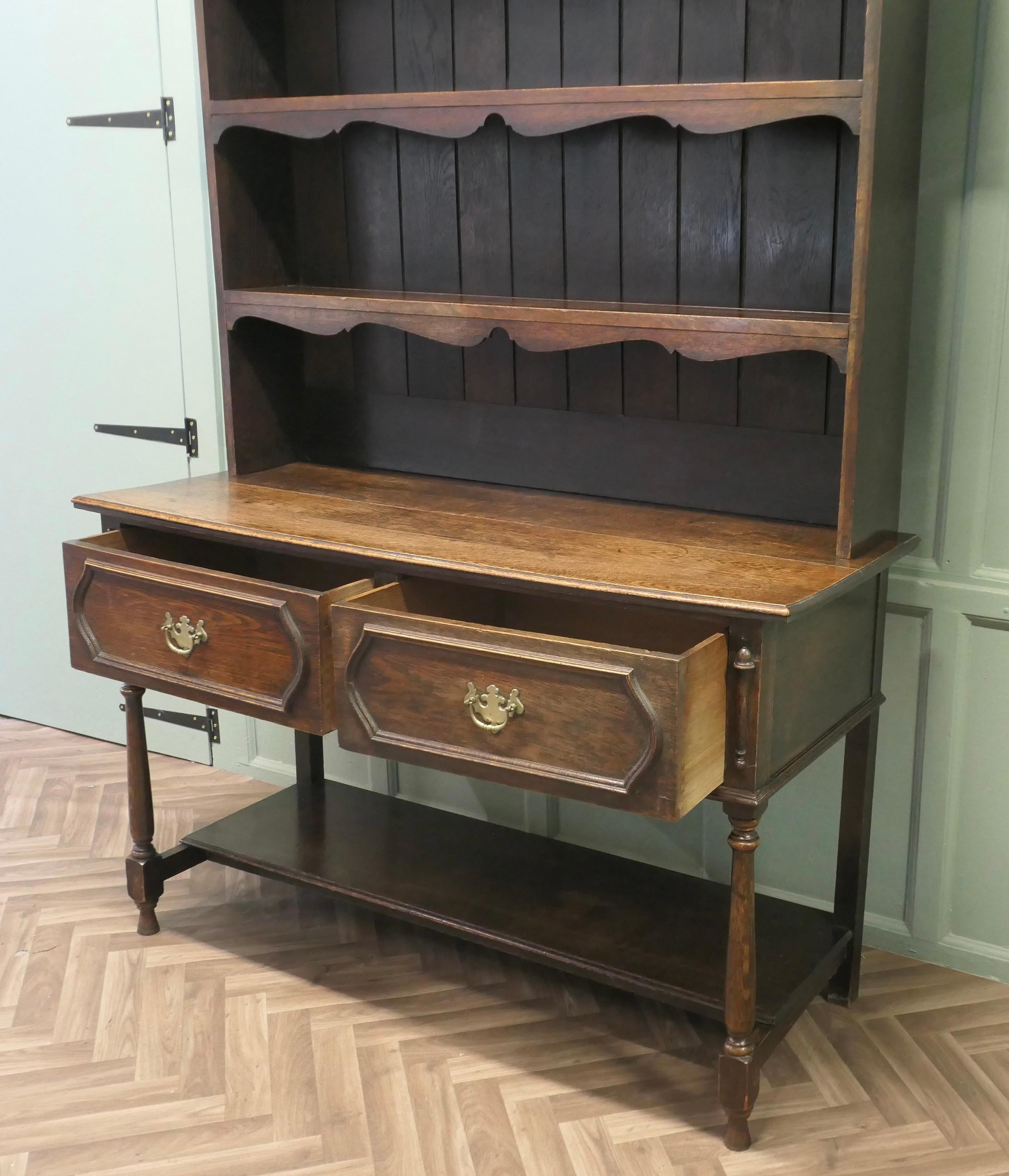Gothic Country Massiv Eiche Welsh Dresser Dies ist ein spätviktorianisches Stück im Angebot 1