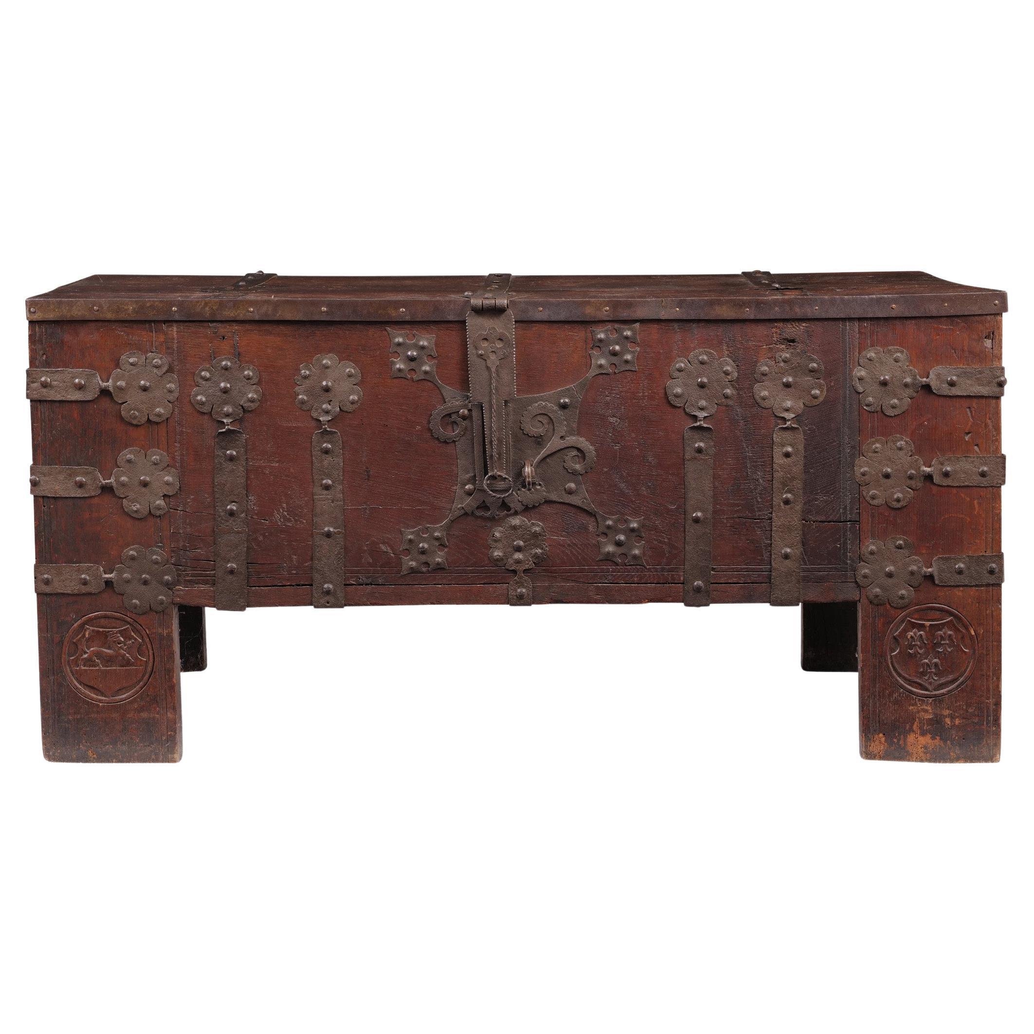 Arqueta gótica de galería frontal, Westfalia hacia 1500 - 1550, roble en venta