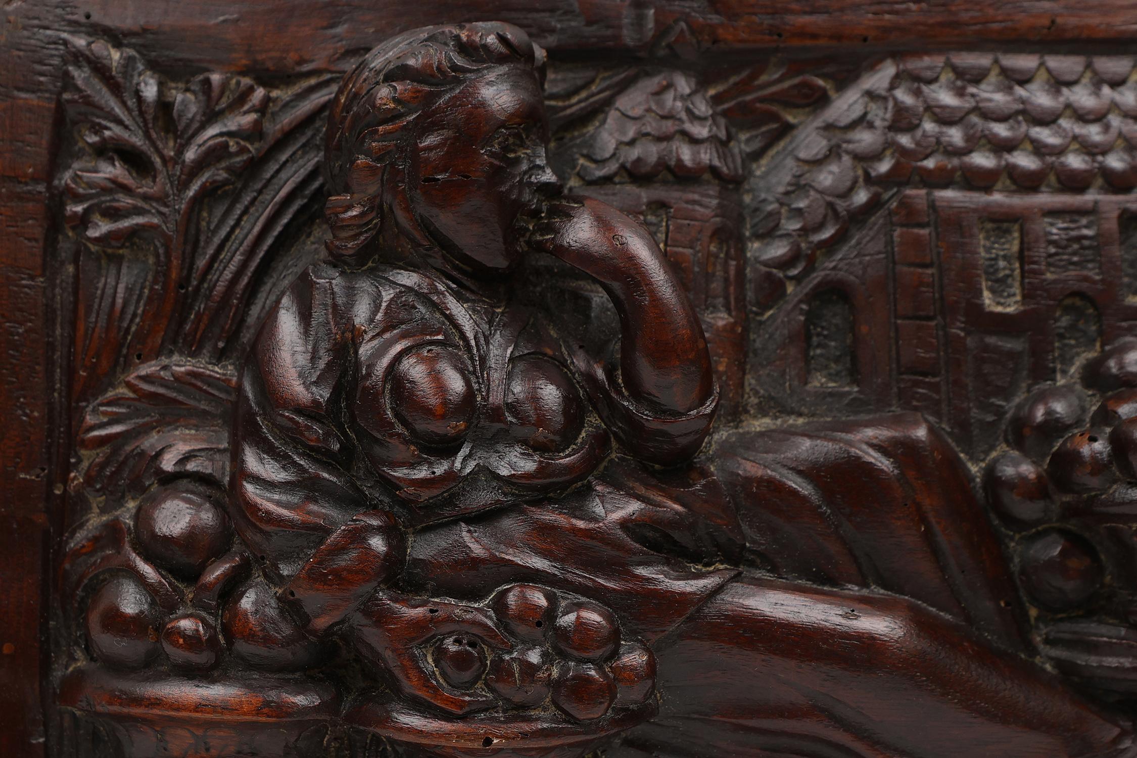 Gothic hand sculpted oak panel in oak, Belgium 17th century In Good Condition For Sale In Meulebeke, BE