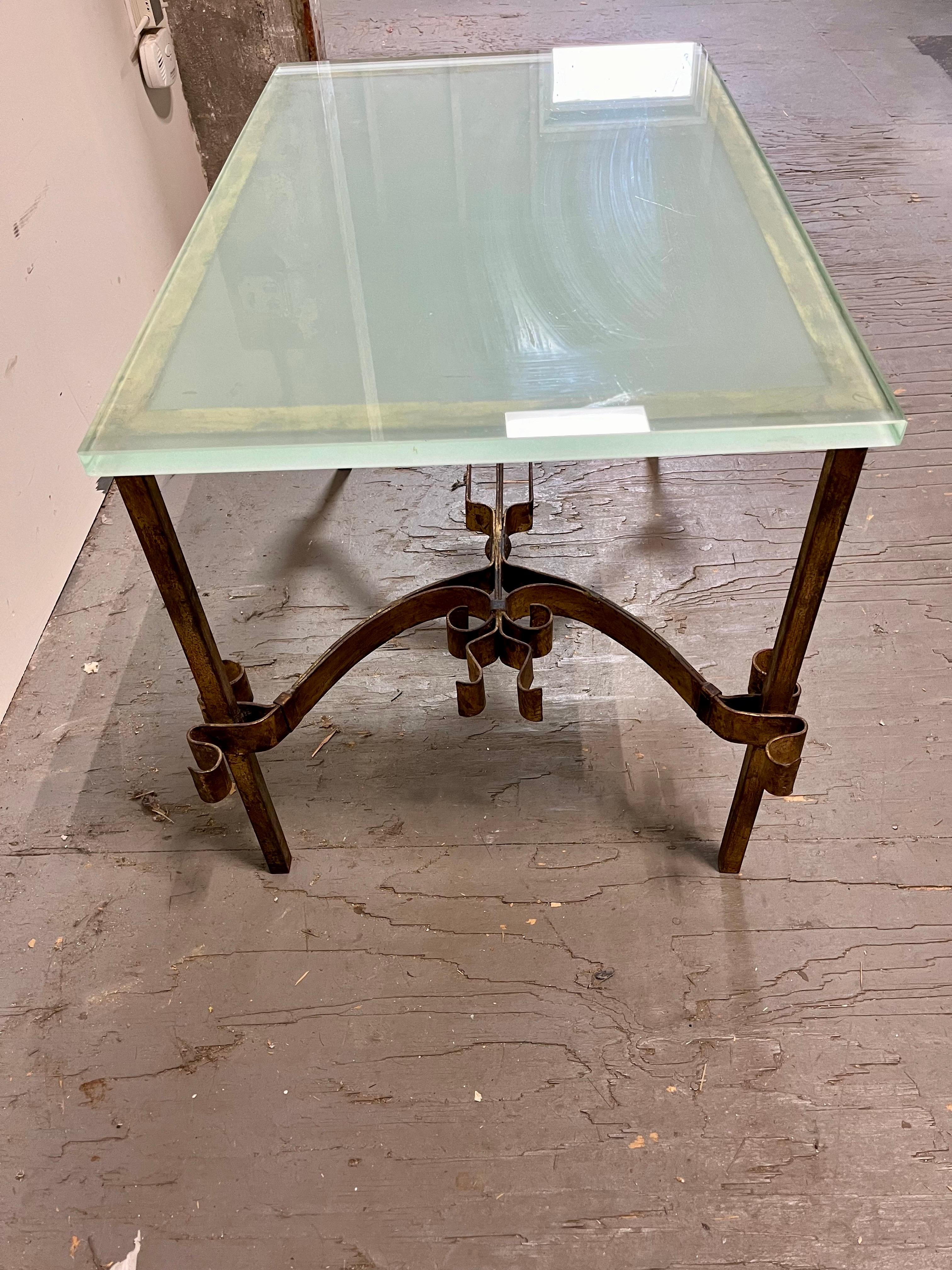 20th Century Gothic Hollywood Regency Gold Gilt Scrolling Iron Rectangular Glass Coffee Table For Sale