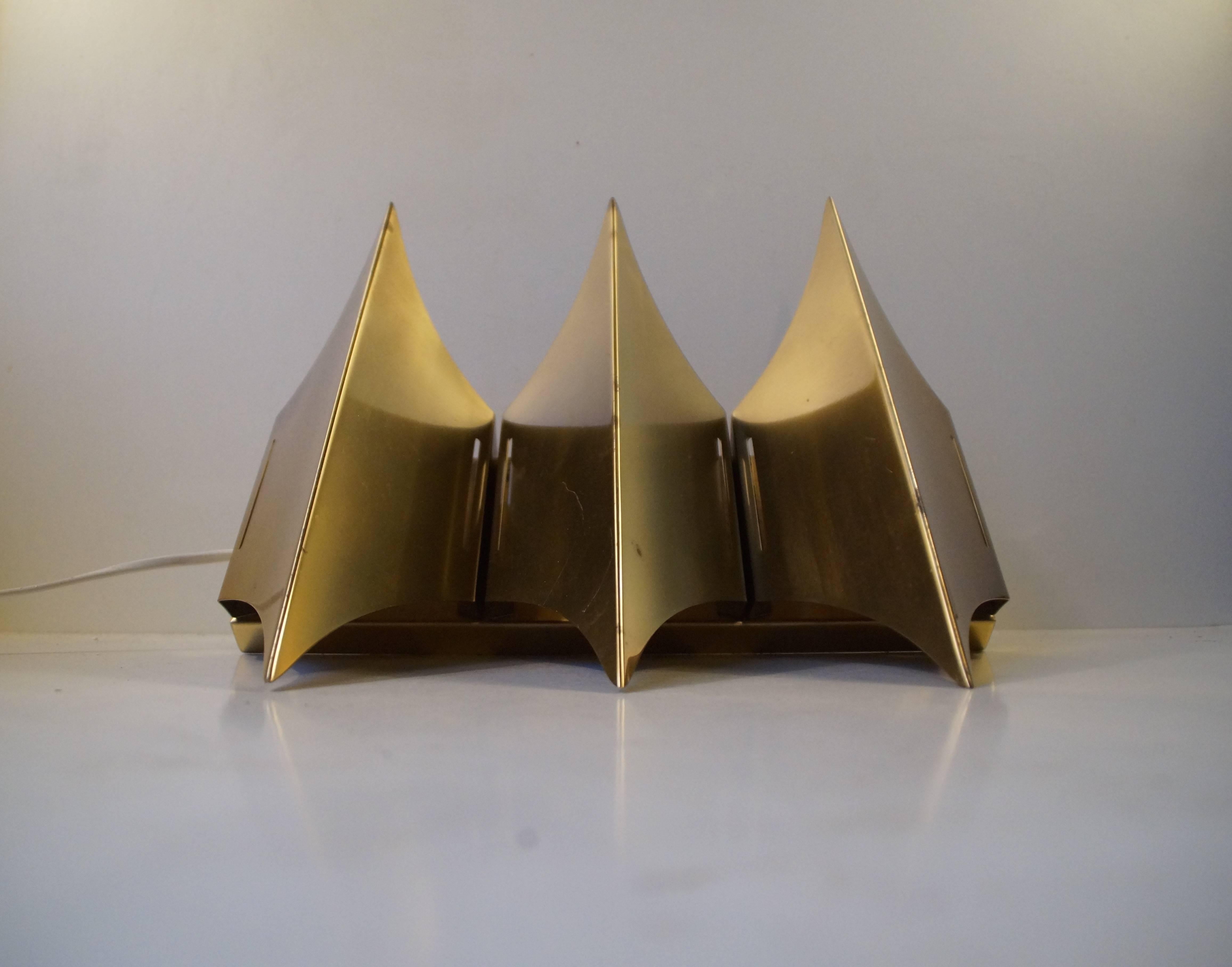 Gothic III, Danish Brutalist Brass Sconce by Lyfa, 1960s In Good Condition For Sale In Esbjerg, DK