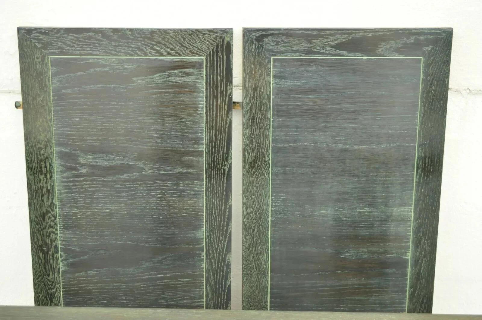 Mesa de comedor con pedestal estilo gótico James Mont en roble verde cerúleo de Enkeboll en venta 2