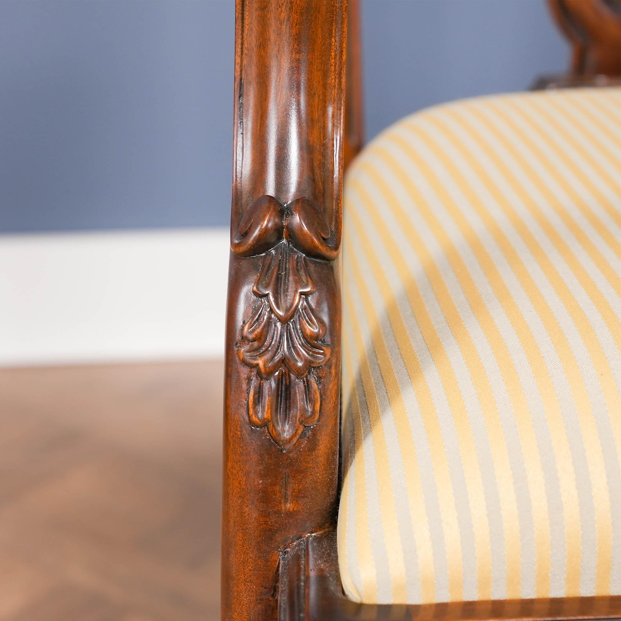 Sedie Chippendale gotiche in mogano, set di 10 pezzi in vendita 2