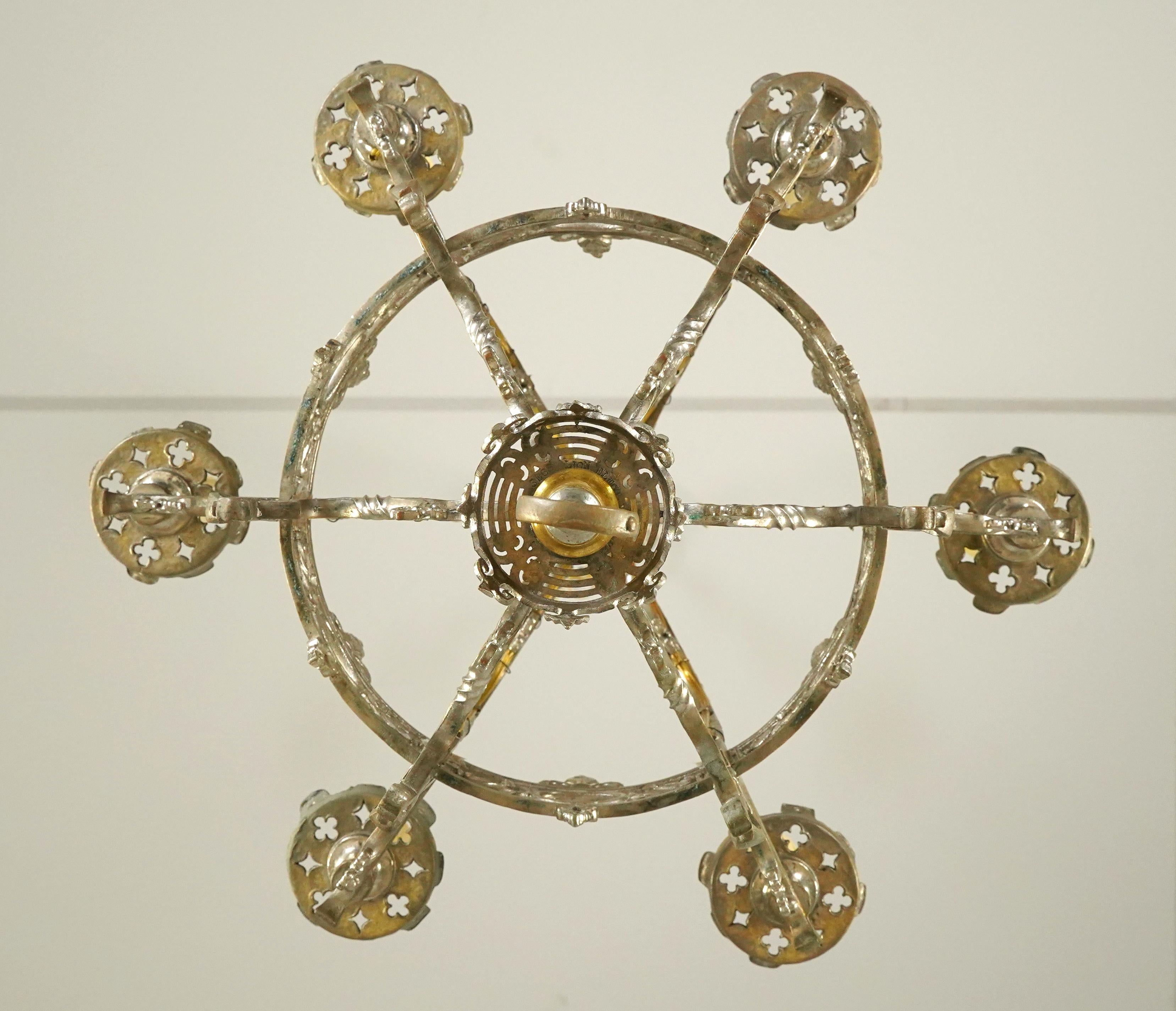 Lampadario gotico a 6 bracci in bronzo nichelato in vendita 4