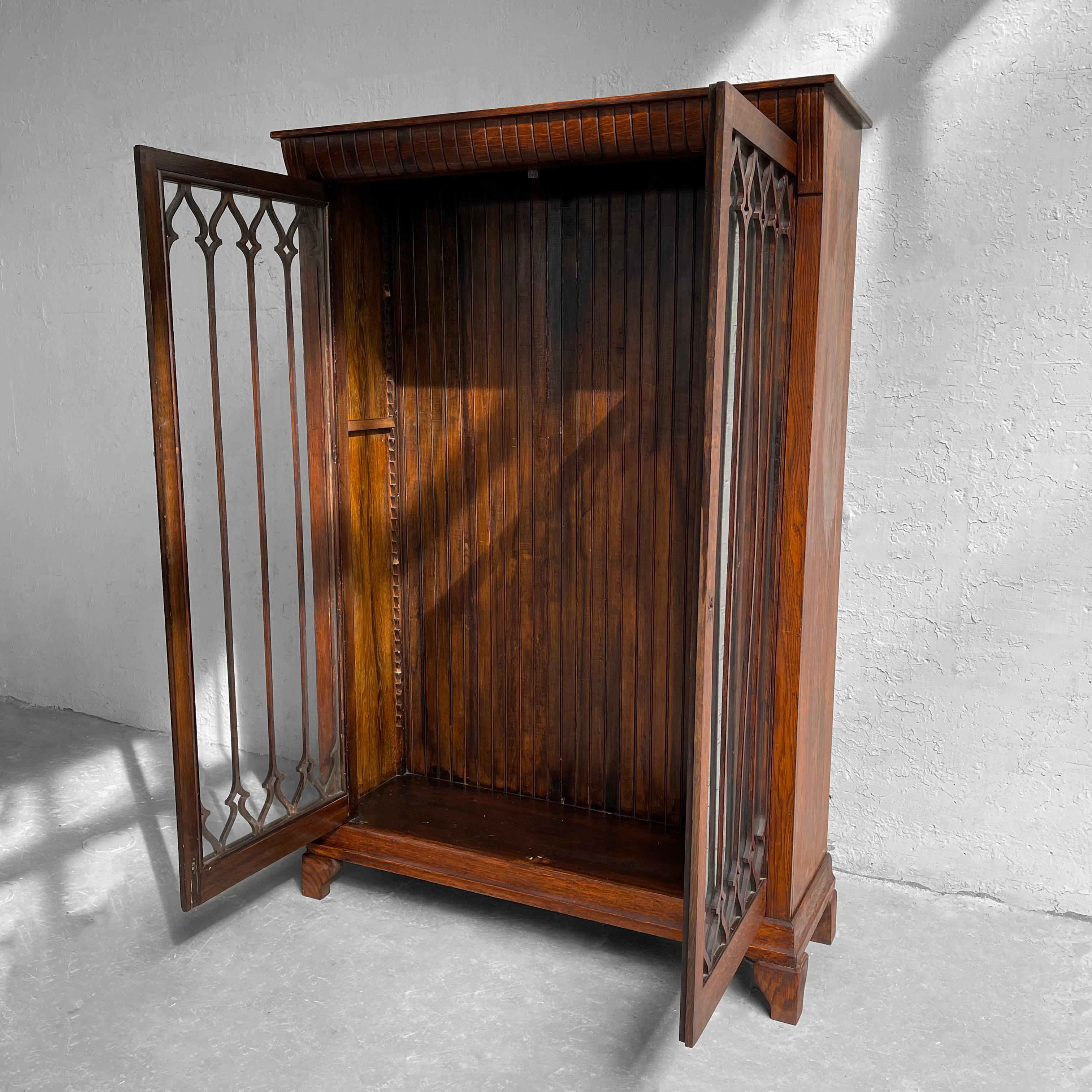 Gothic Oak Glass Front Display Cabinet In Good Condition For Sale In Brooklyn, NY