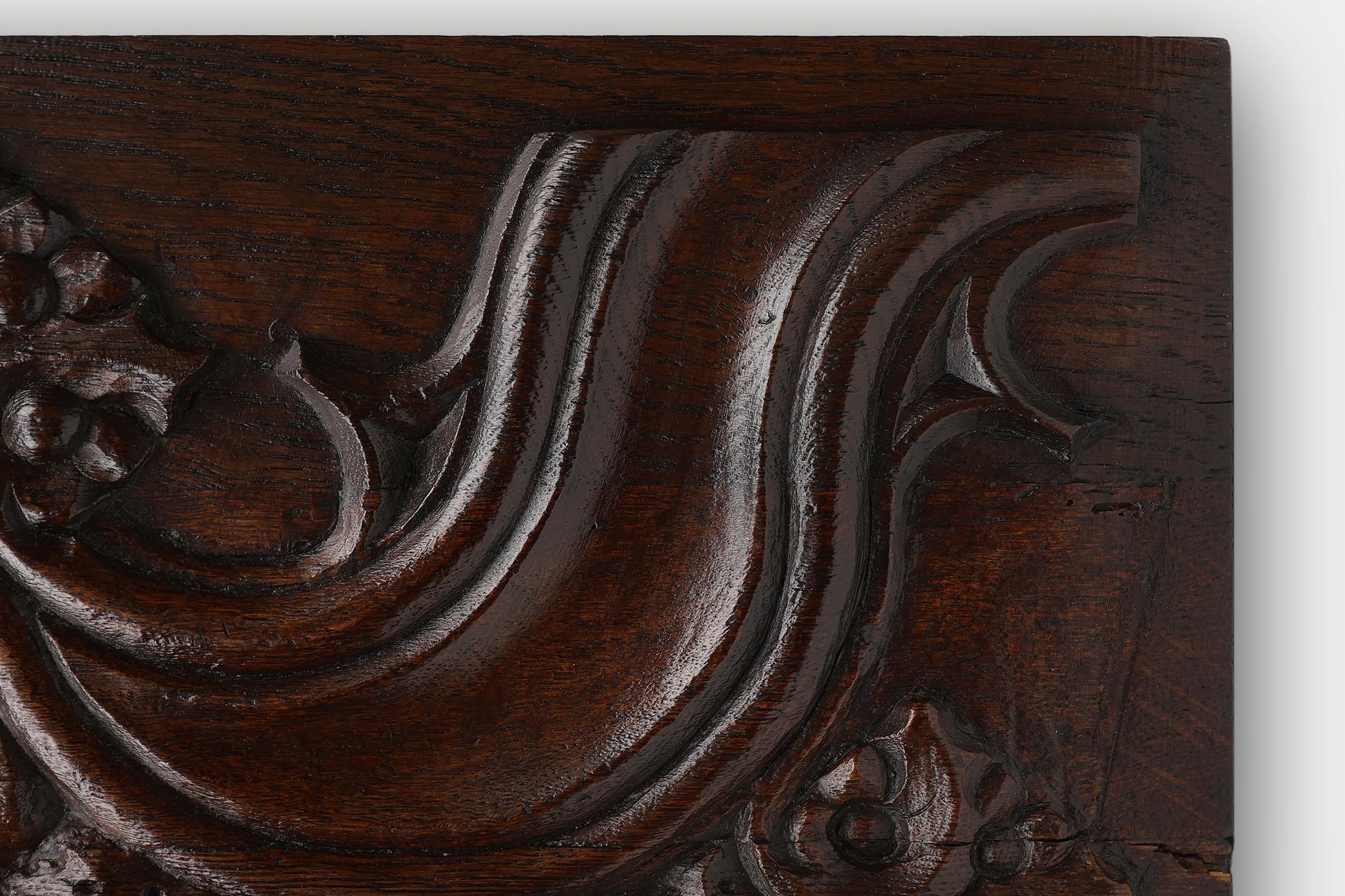 18th Century and Earlier Gothic oak sculpted panel from the 16th century, Belgium For Sale