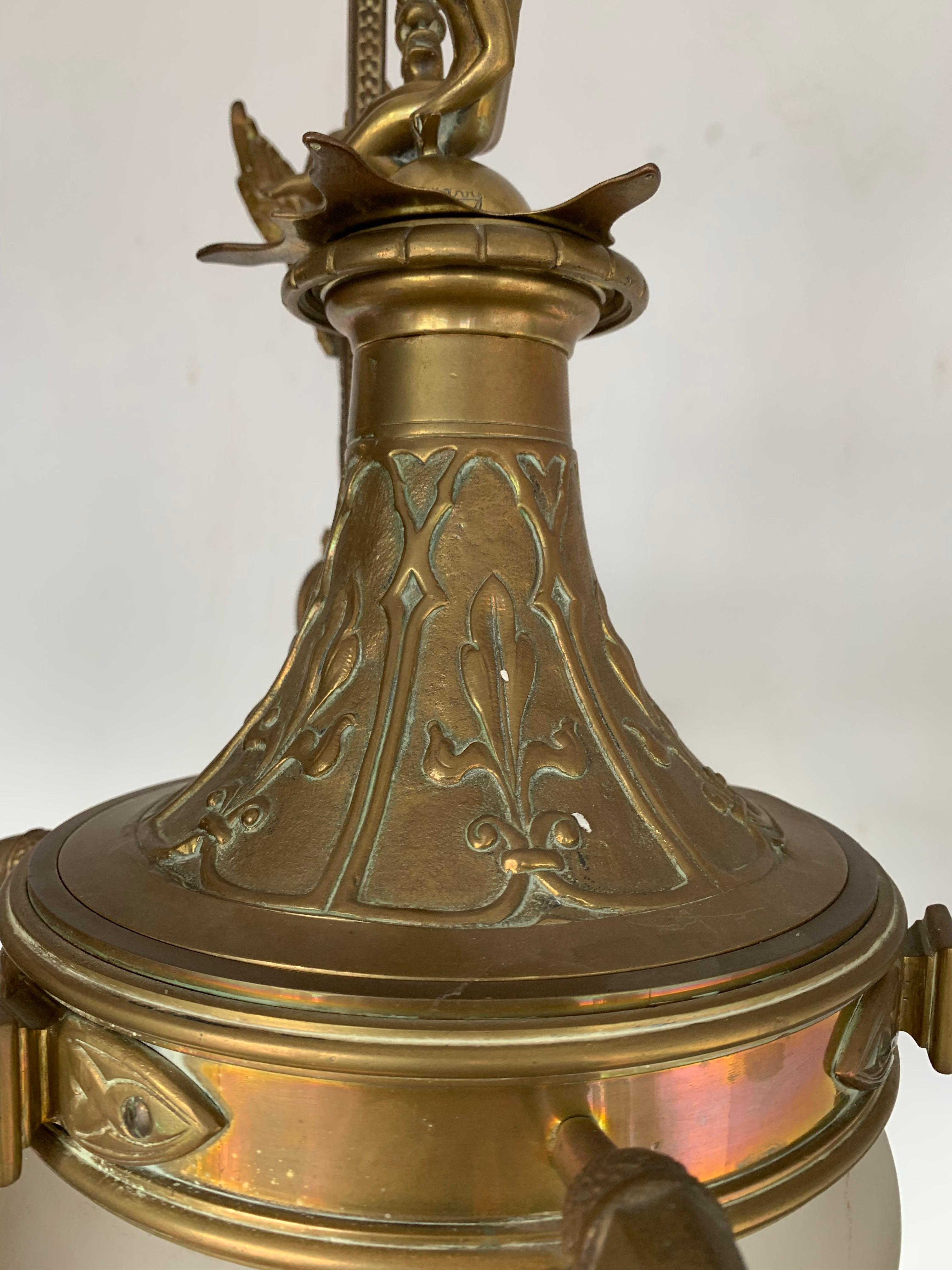 Neugotik-Revival-Kronleuchter/Anhänger aus Bronze mit Drachenskulpturen, A. Bastet Lyon im Angebot 8