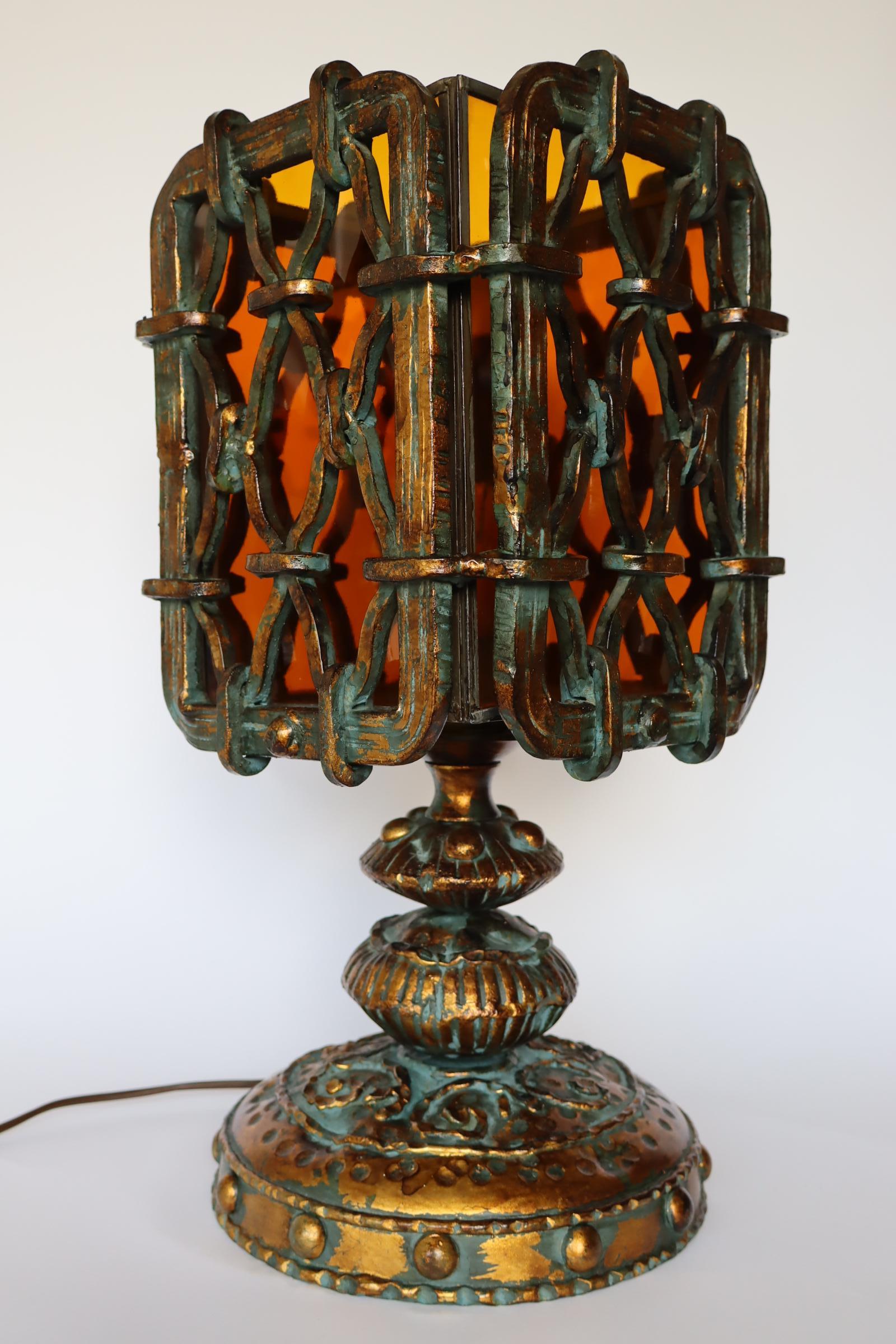 Néo-gothique Lampe de table néo-gothique brutaliste en bronze en vente