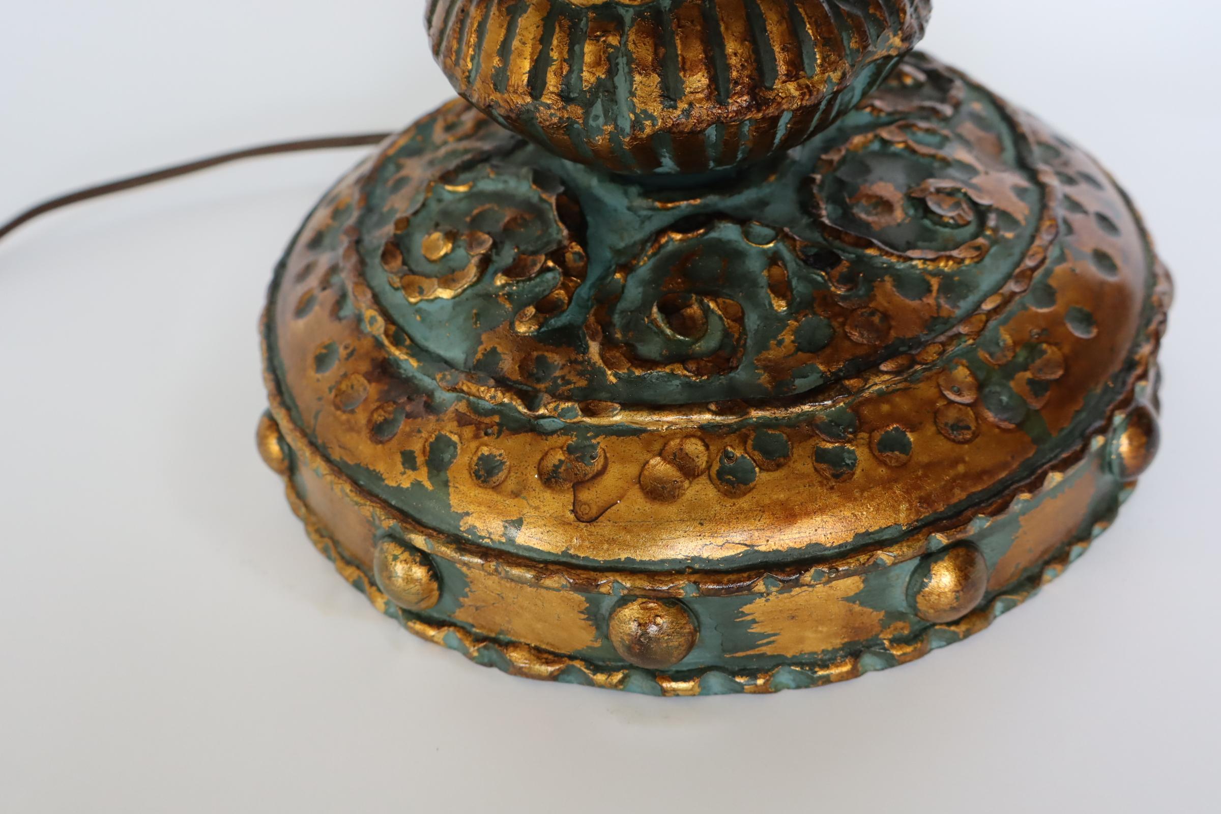 20ième siècle Lampe de table néo-gothique brutaliste en bronze en vente