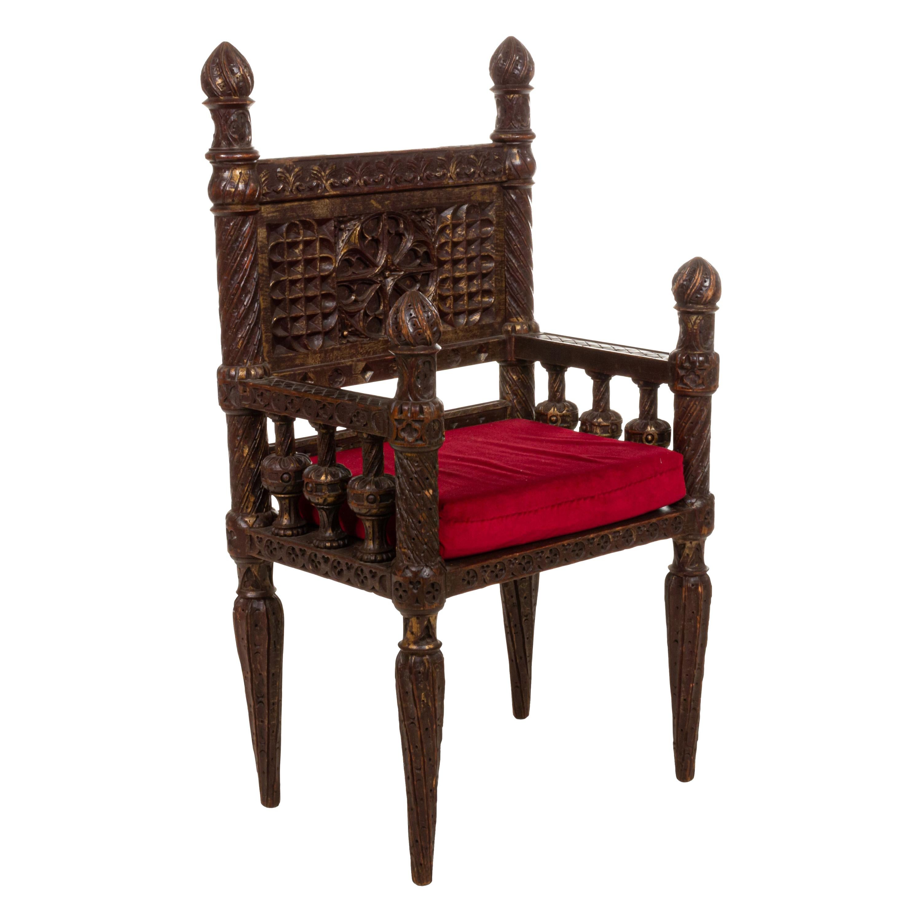 Gothic Revival-Sessel in Burgunderrot im Angebot