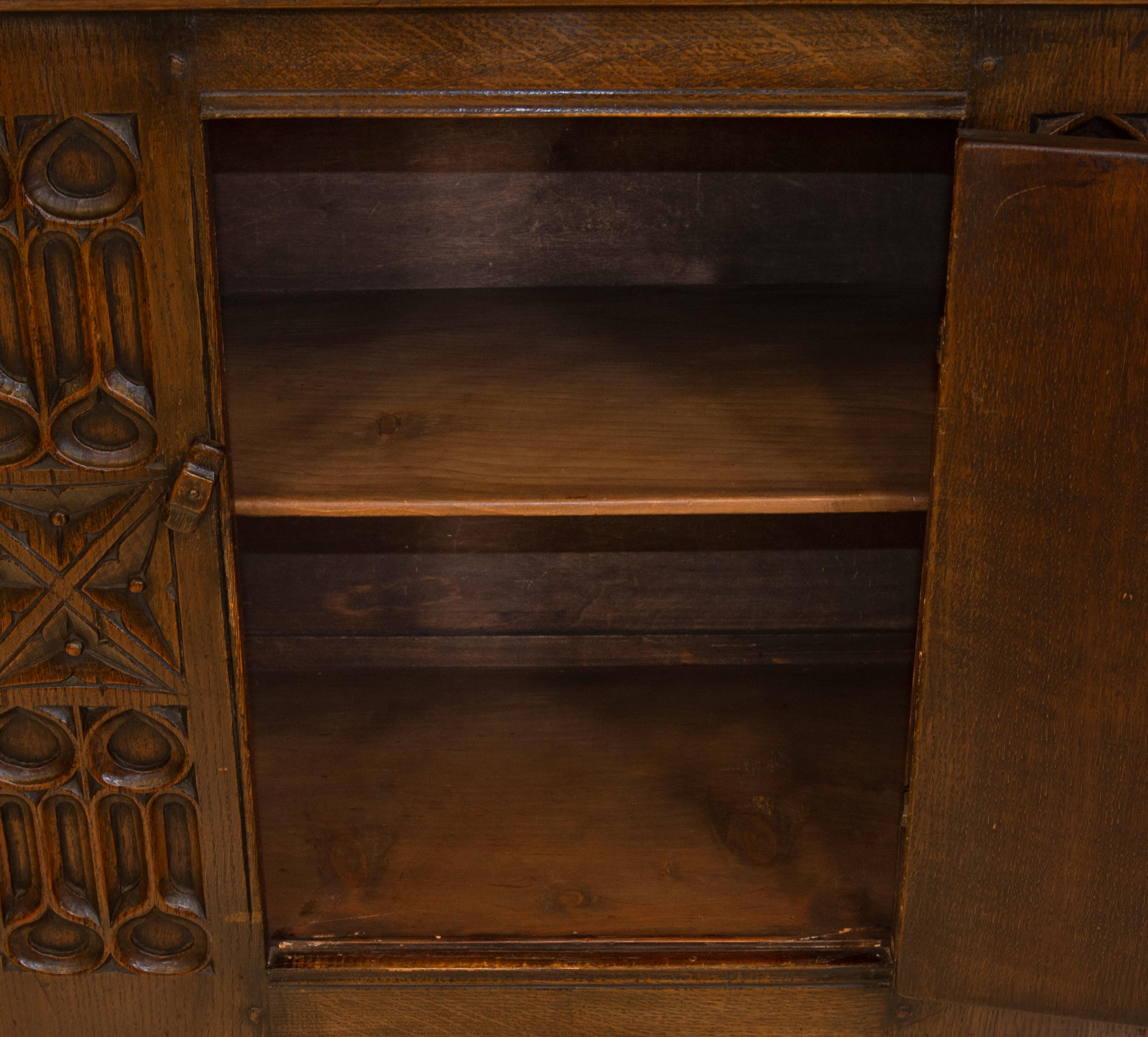 Gothic Revival Carved Oak Cabinet 20th Century For Sale 9