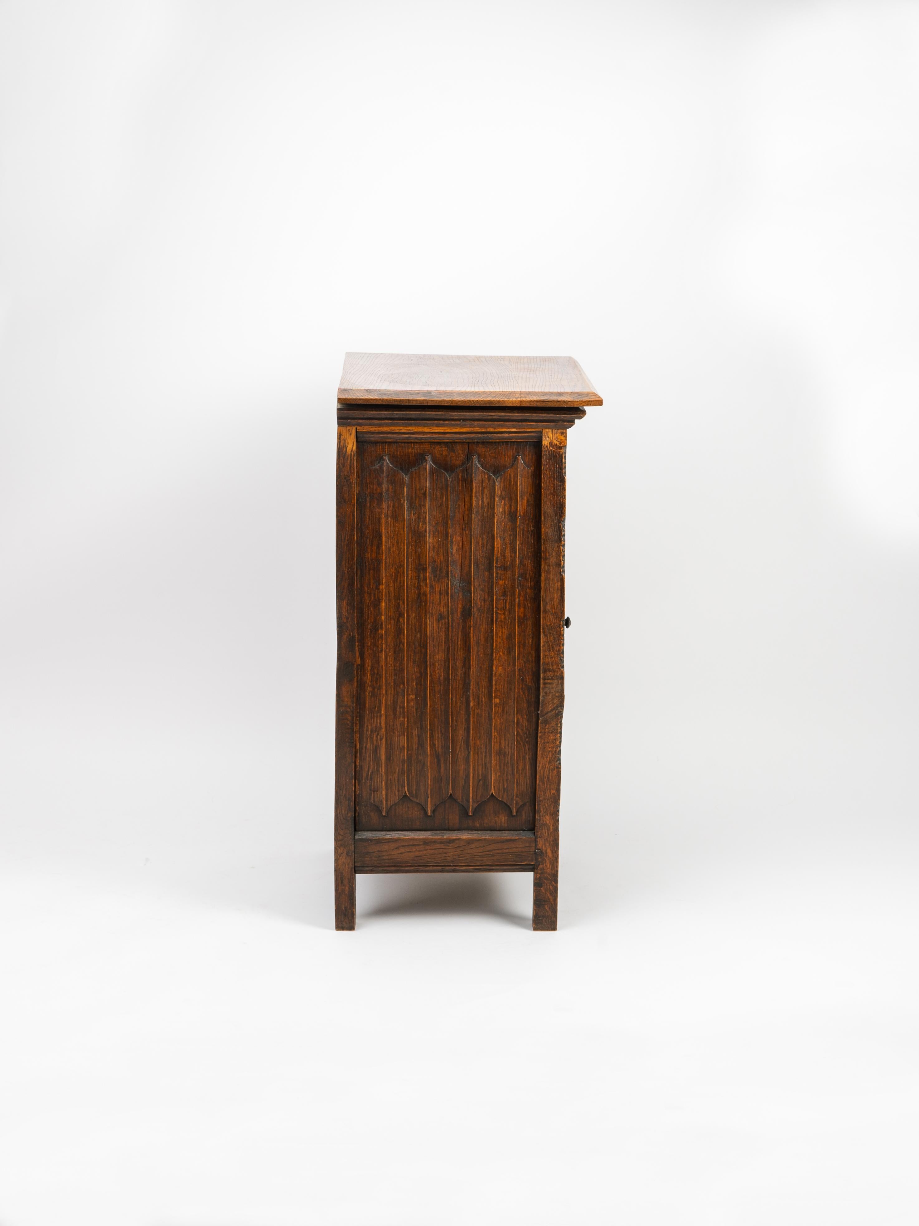 Iron Gothic Revival Carved Oak Reliquary Side Table Nightstand For Sale