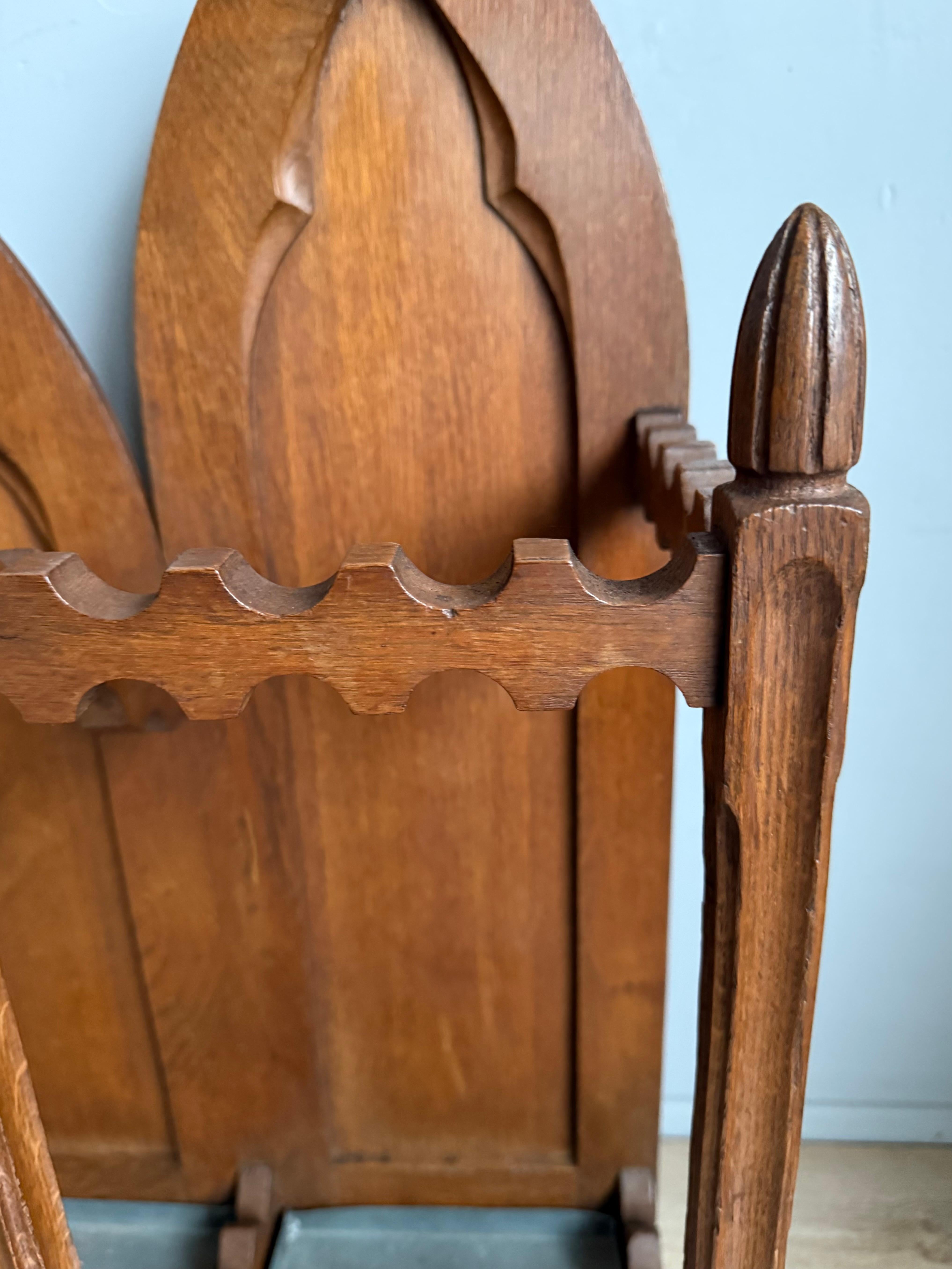 Stand Umbrella en Oak Oak sculpté de style Revive avec rail sculpté et réservoirs en zinc en vente 3