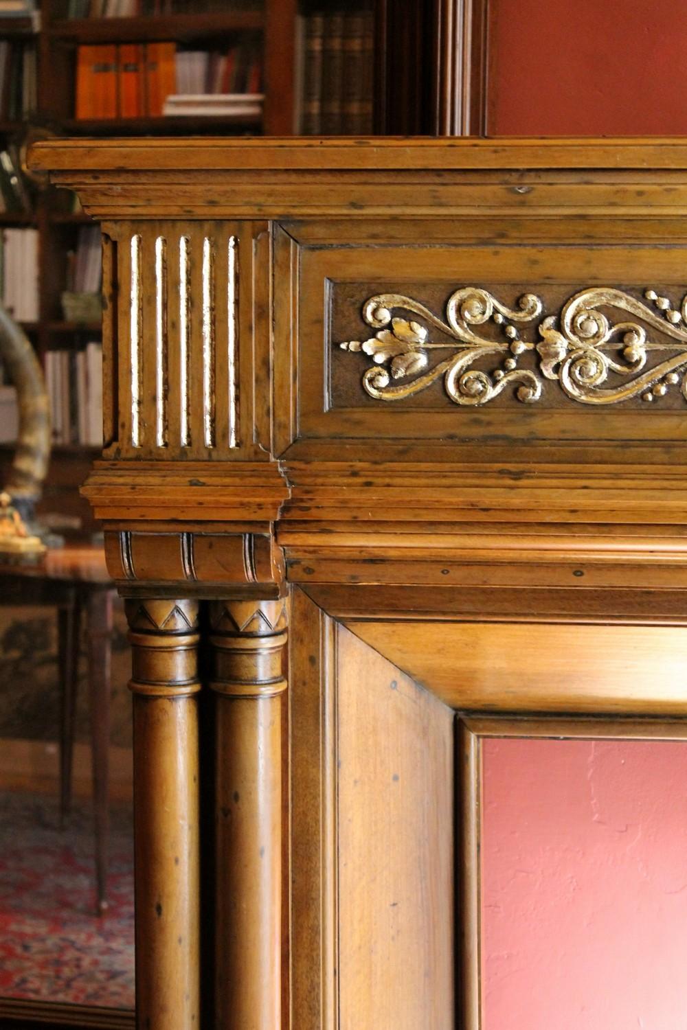 Gothic Revival Carved Walnut Wood and Parcel Gilt Chimney Fireplace Mantlepiece 6