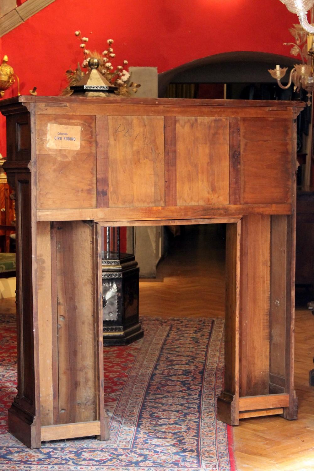 Gothic Revival Carved Walnut Wood and Parcel Gilt Chimney Fireplace Mantlepiece 12