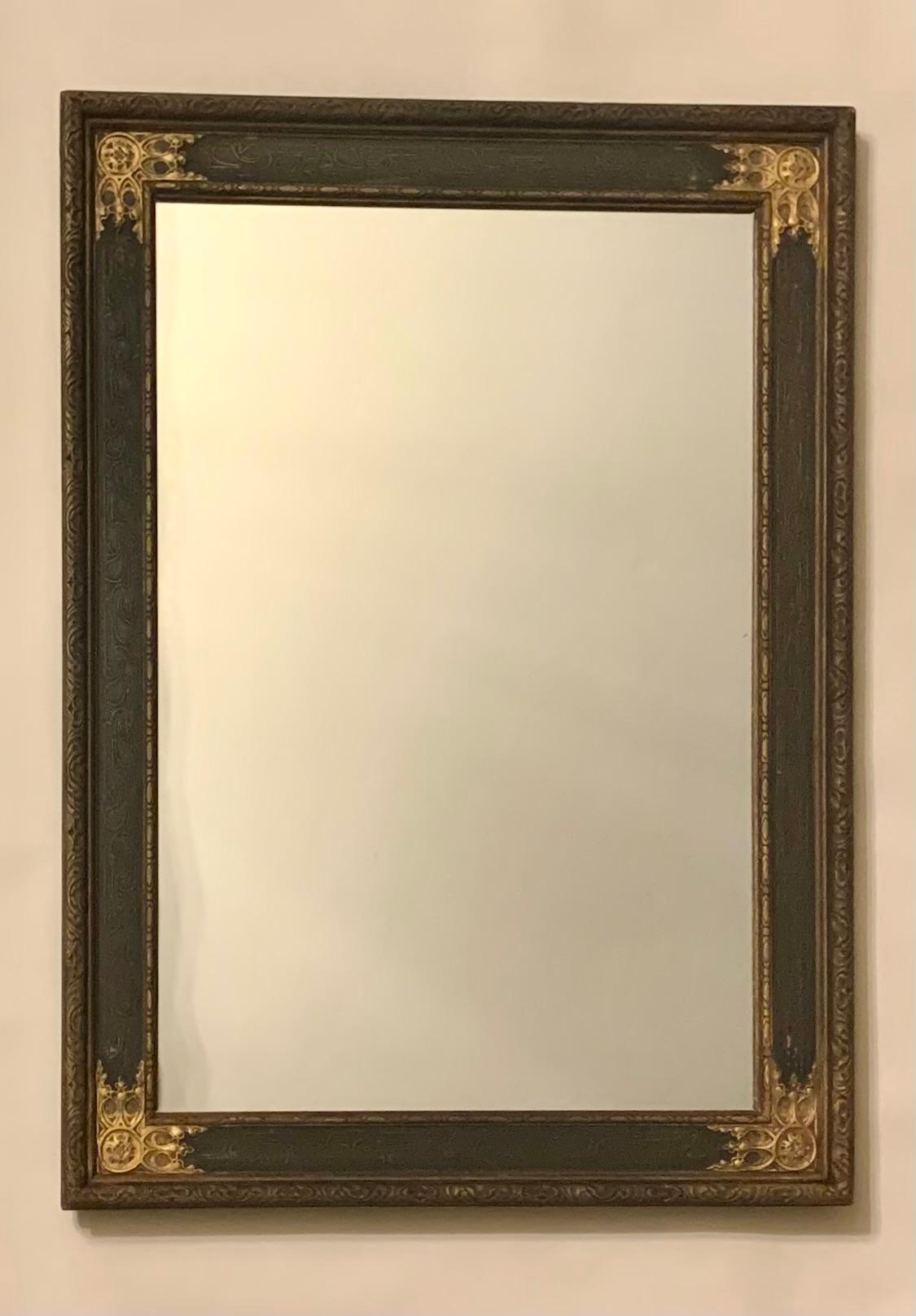 Néo-gothique Miroir mural en noyer doré de style Revive gothique, 19e siècle en vente