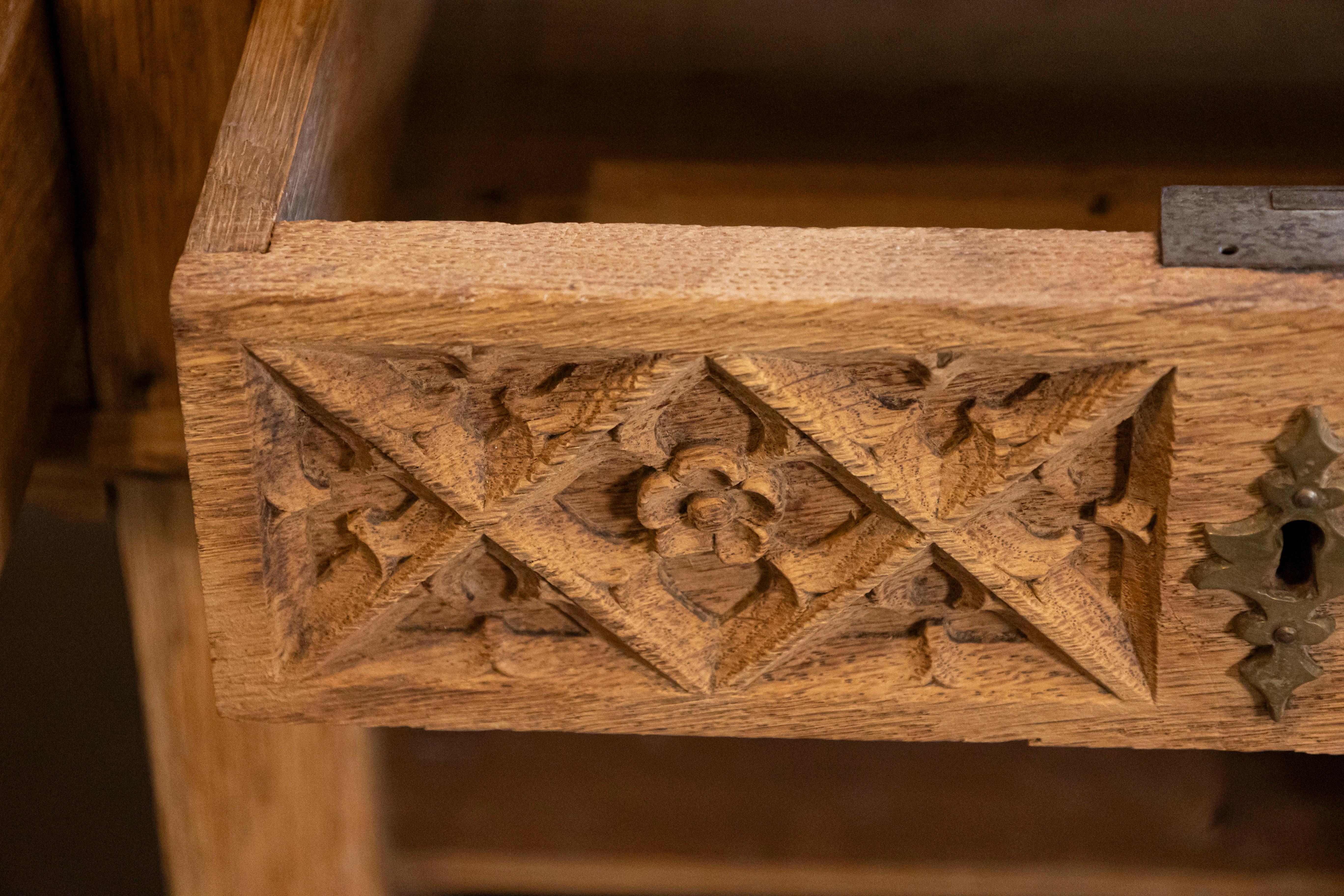 Gothic Revival English Desk of Bleached Oak with Linenfold Motifs, circa 1830 For Sale 1
