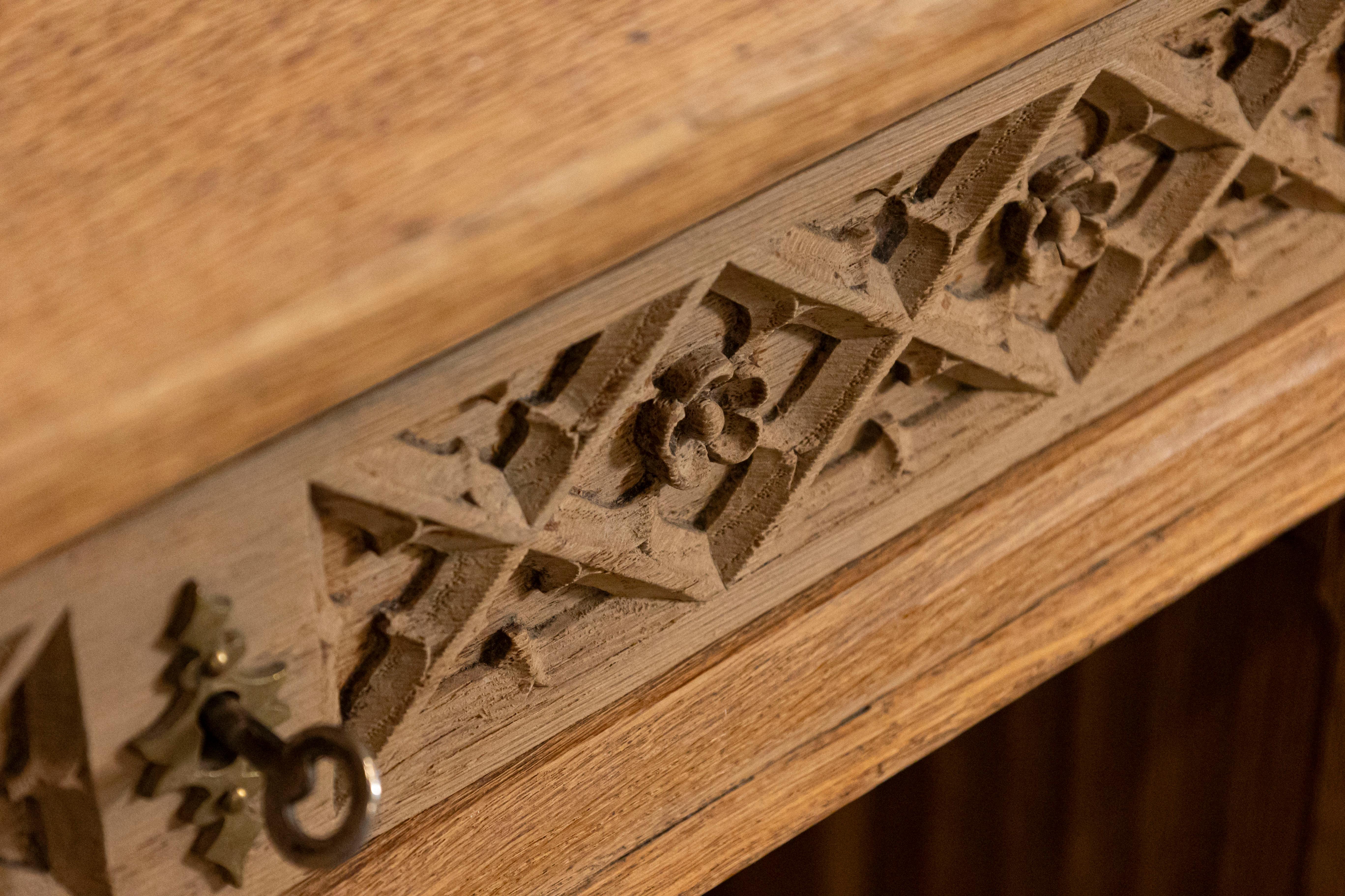 Gothic Revival English Desk of Bleached Oak with Linenfold Motifs, circa 1830 For Sale 2