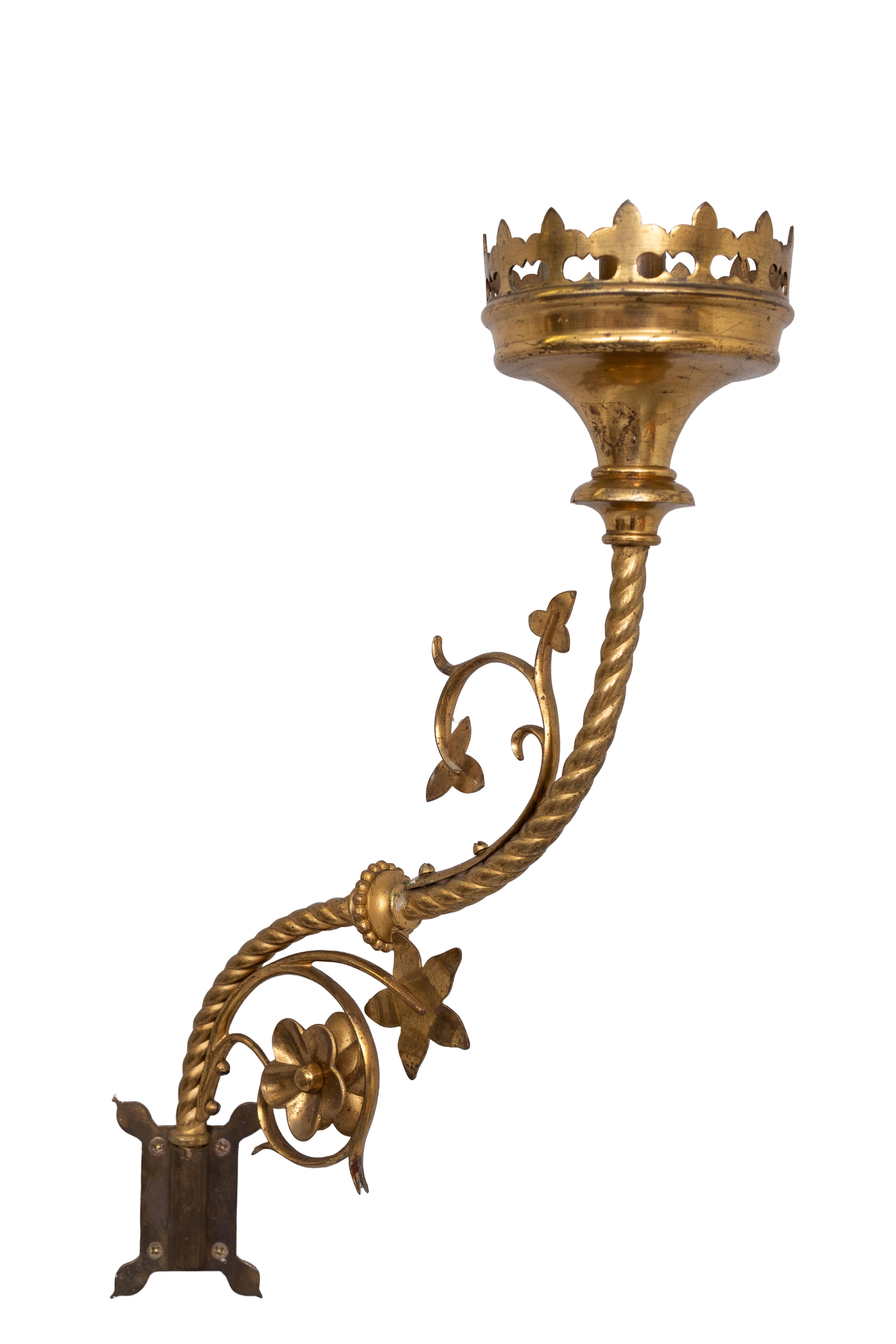 Fine XIX secolo Portacandele da parete in ottone dorato del Rinascimento Gotico 1890 Olanda in vendita