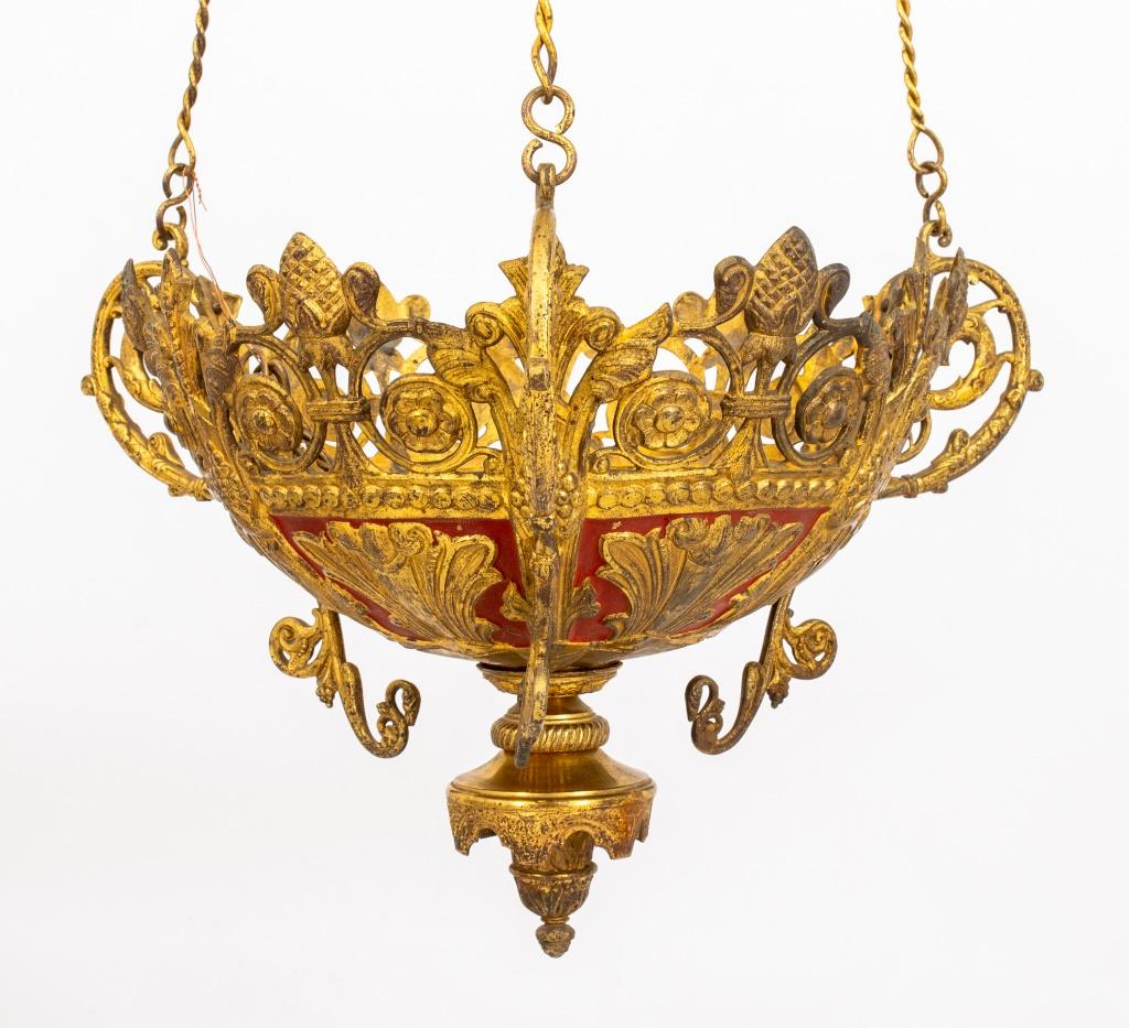 Colgante de metal dorado de renacimiento gótico siglo XIX