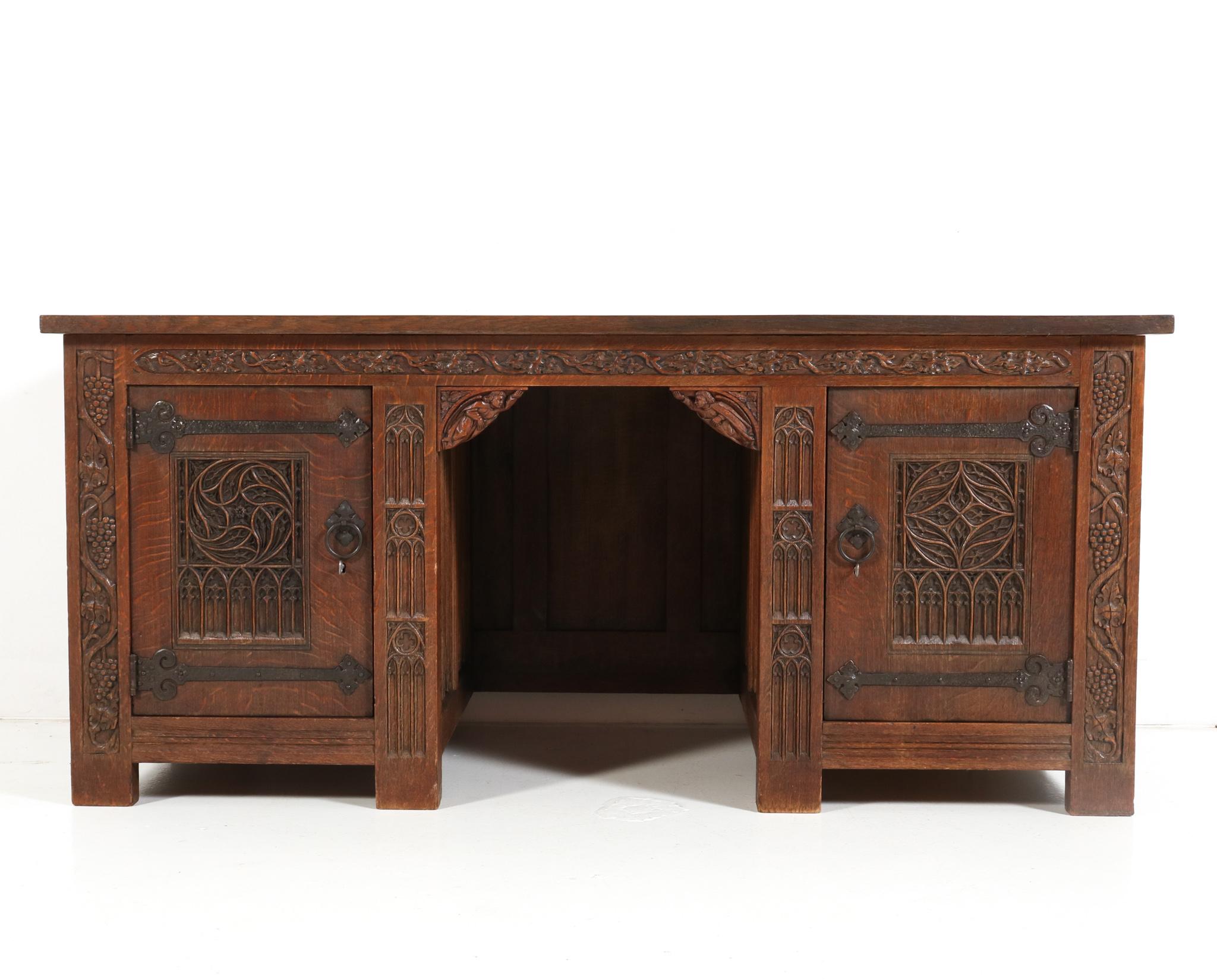  Gothic Revival Hand-Carved Oak Pedestal Desk, 1900s For Sale 1