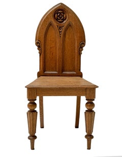 Silla auxiliar de estilo gótico tallada a mano, años 30