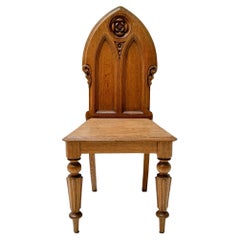 Silla auxiliar de estilo gótico tallada a mano, años 30