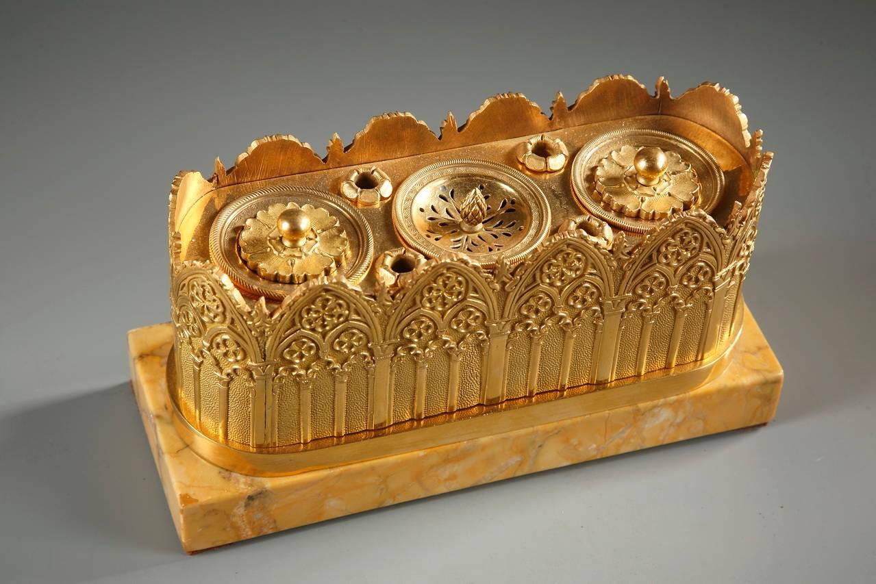 Early 19th Century Gothic Revival Inkwell in Gilt Bronze and Sienna Marble, 19th Century